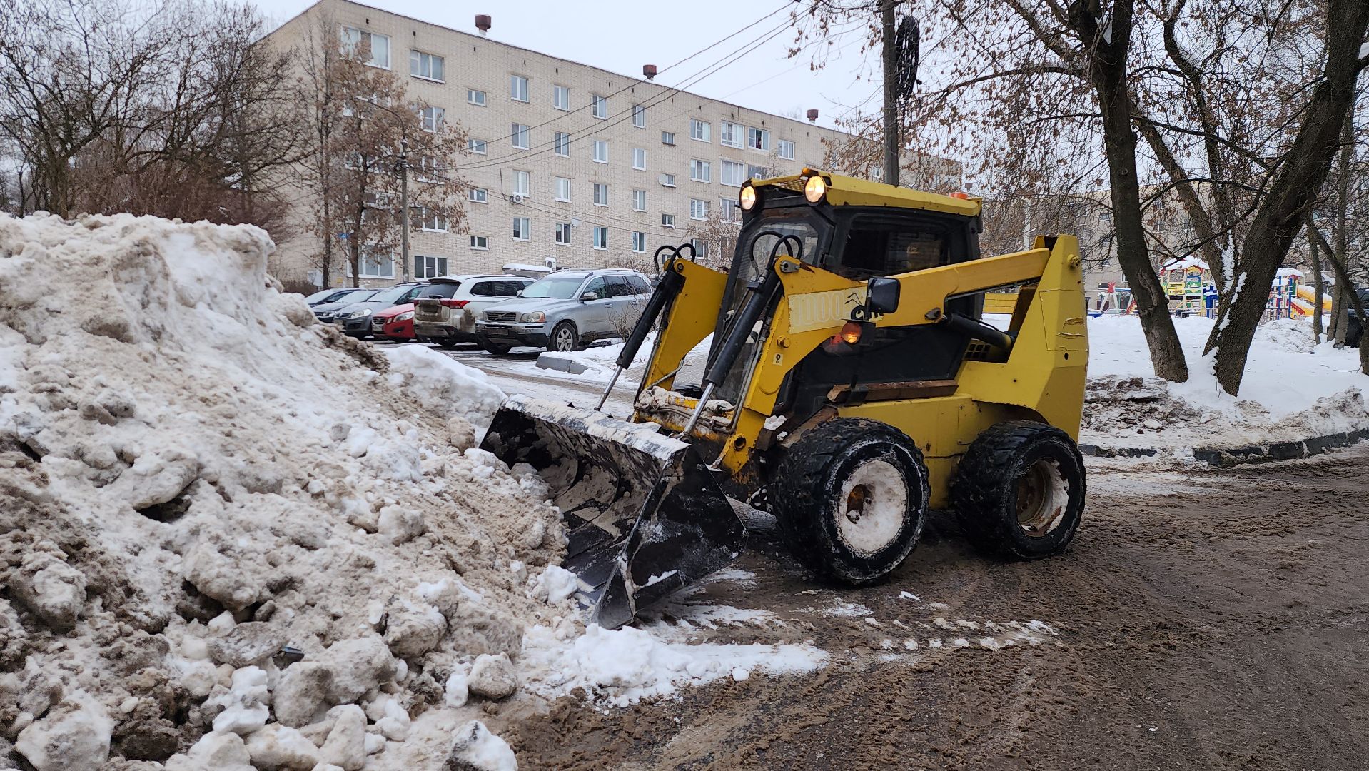 вывоз снега, уборка снега и наледи, истра, вертикалки,