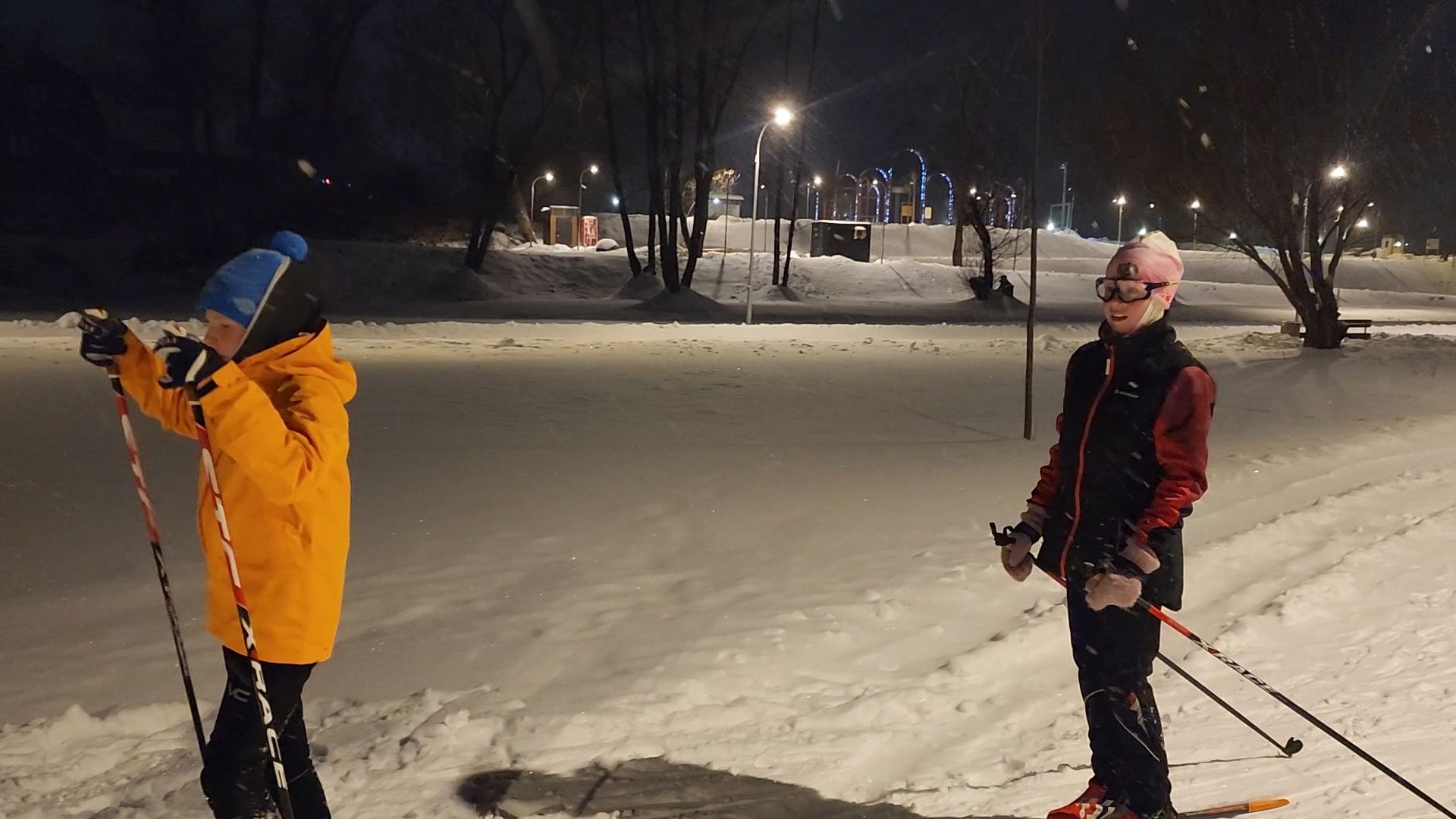 Бронницы, Парк Бронницкий луг, Катание на лыжах, Лыжная трасса в Бронницах,