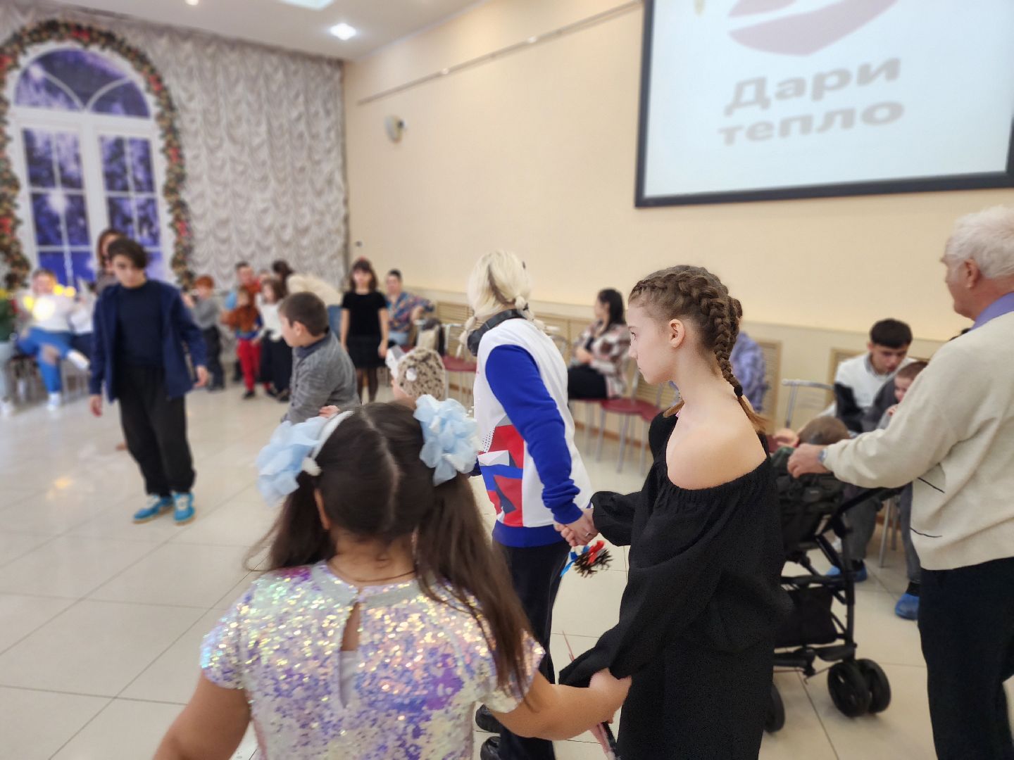 воскресенск, благотворительная елка, дети,