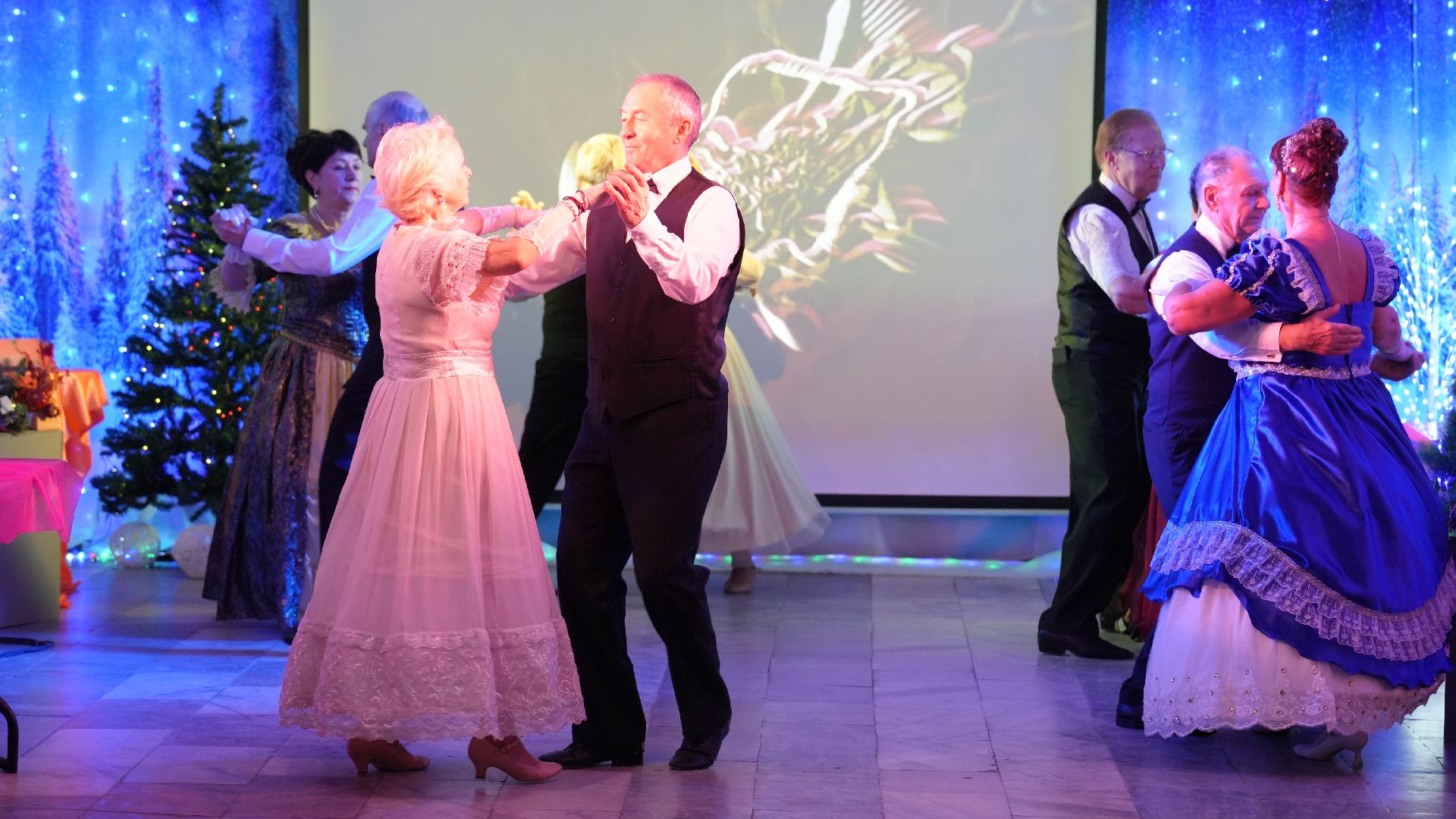 вертикалка, активное долголетие, вальс,