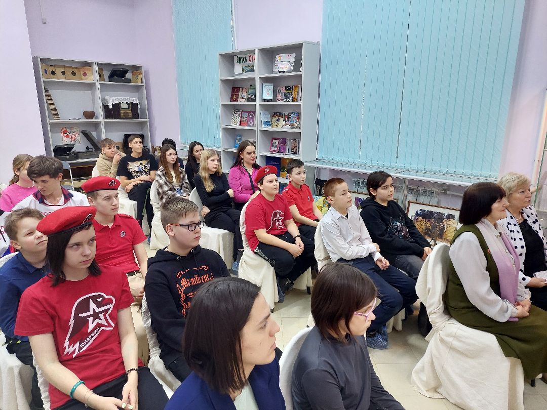 Воскресенск, общество