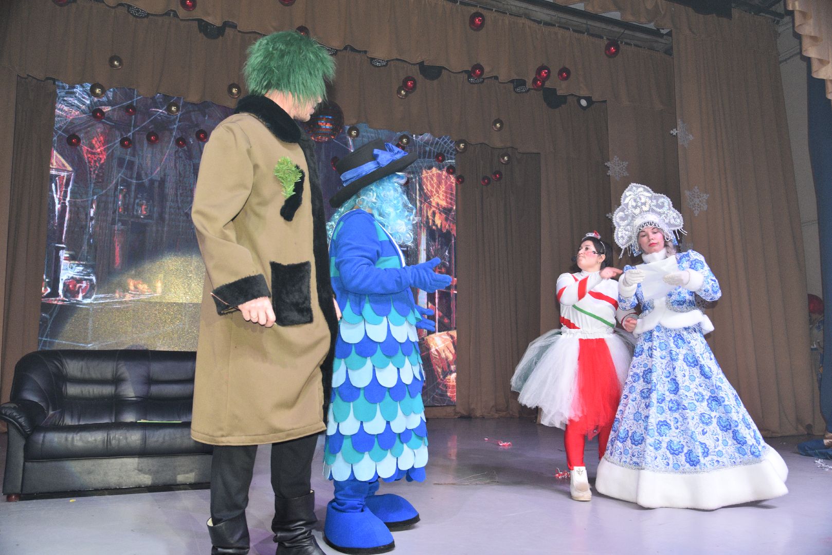 лотошино, лотошинский цдк, елка главы, новый год, дети, вертикалки,