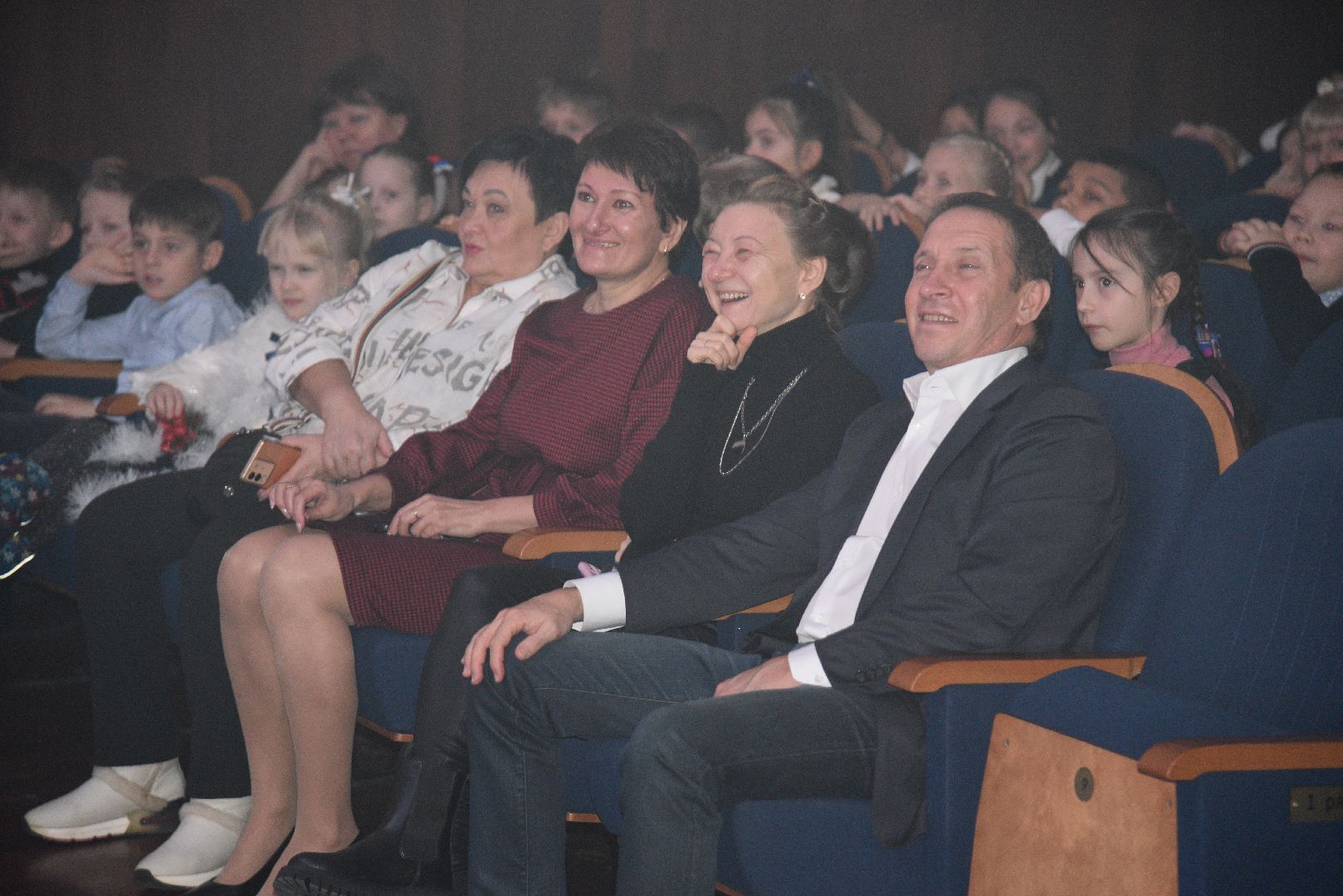 лотошино, лотошинский цдк, елка главы, новый год, дети, вертикалки,