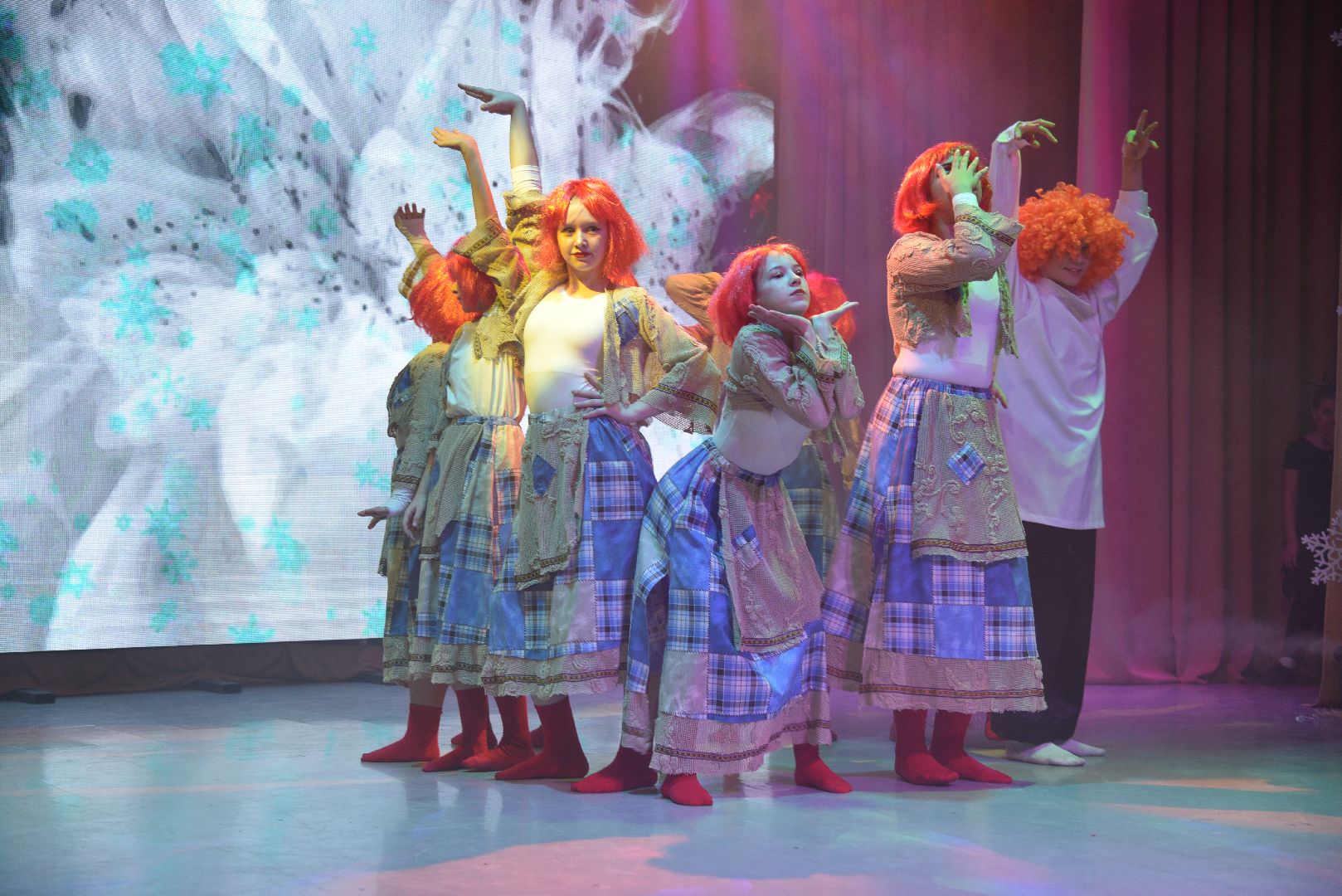 лотошино, лотошинский цдк, елка главы, новый год, дети, вертикалки,