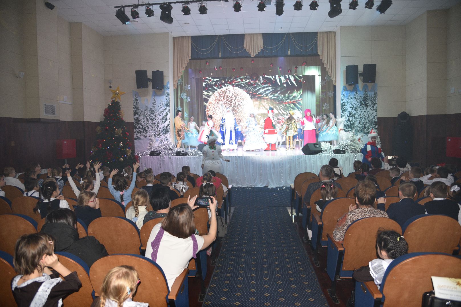 лотошино, лотошинский цдк, елка главы, новый год, дети, вертикалки,