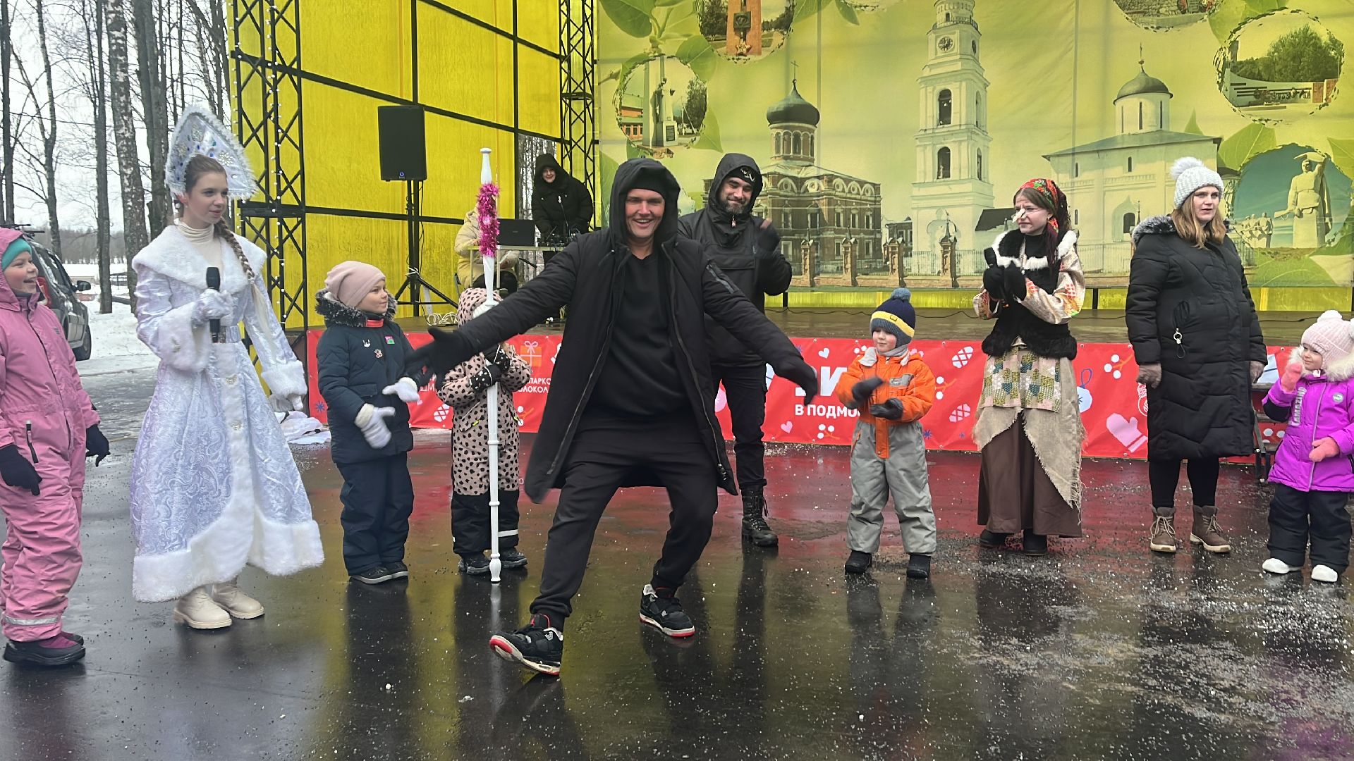 волоколамск, новый год, Новогодняя елка, Волоколамский парк,