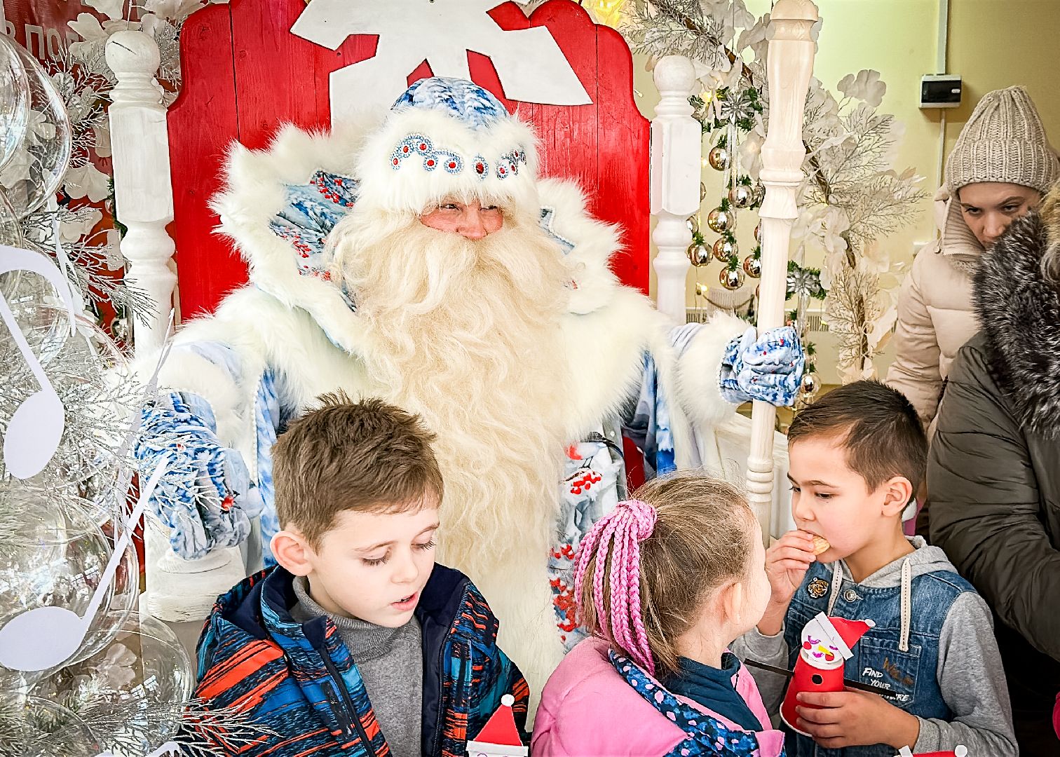 Клин, общество, дети, подарки, Новый год, зима в подмосковье,