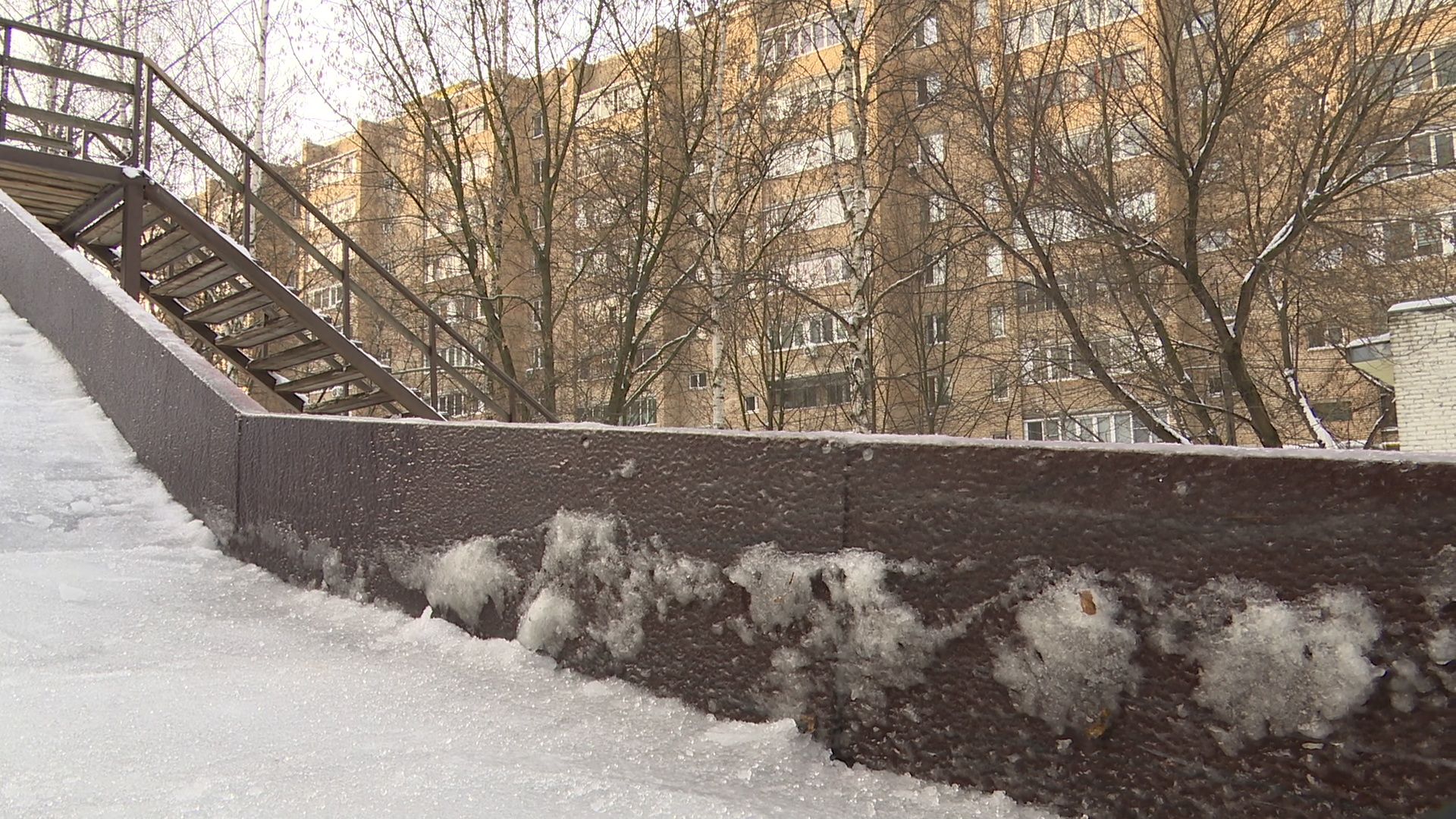 Реутов, вертикалки, каток, горка, новогодняя ель, заливка льда,