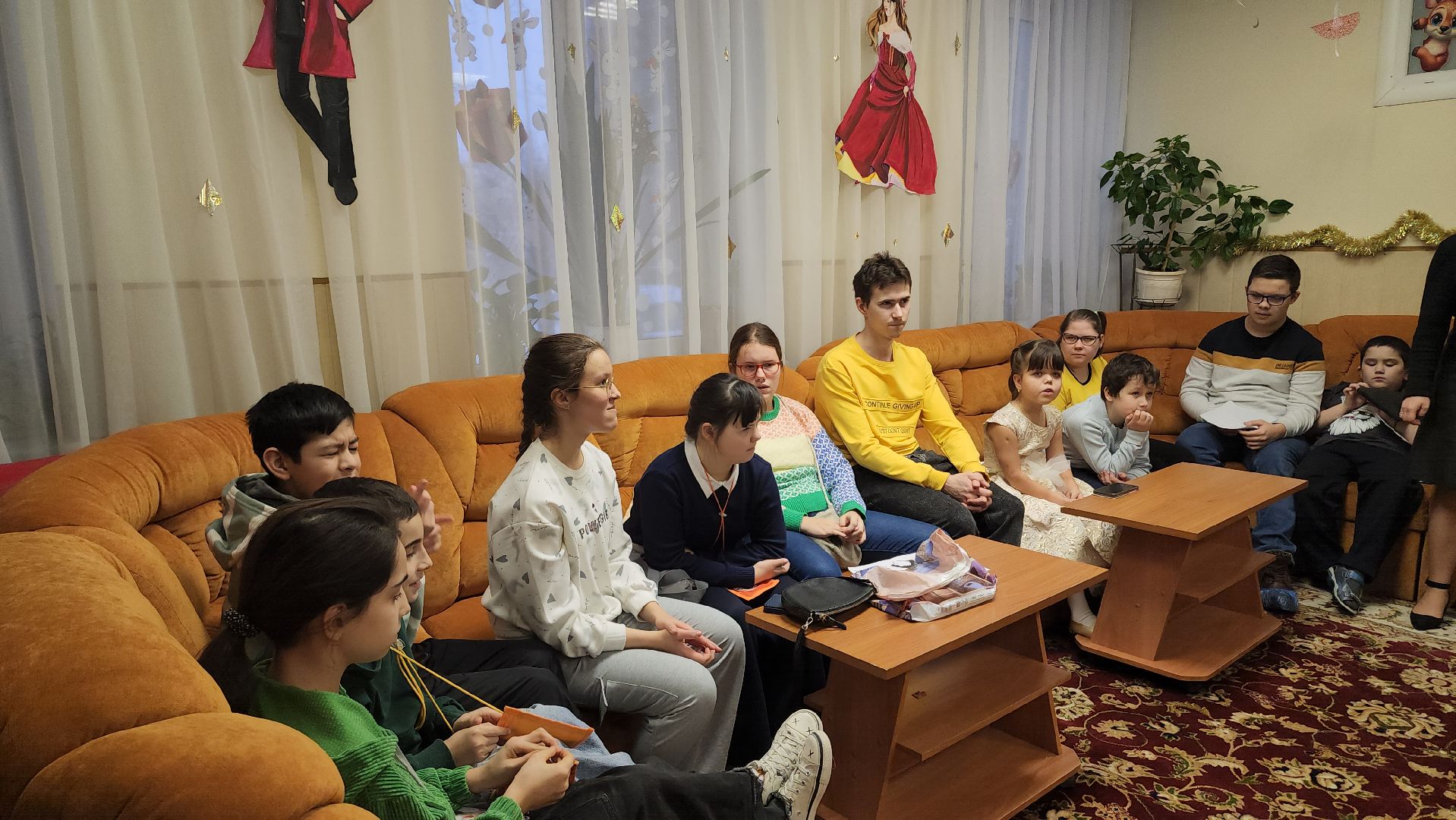 дети, реабилитационный центр, реабилитация, новый год, подарки, подарки на новый год,