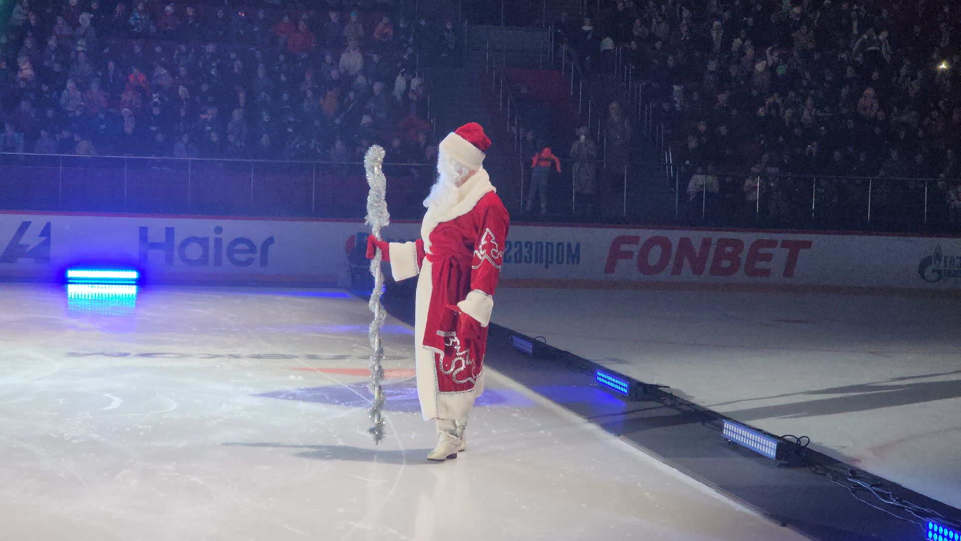 ёлка, новый год, новогоднее настроение, новогодняя елка, елка главы, лед, ледовое шоу,