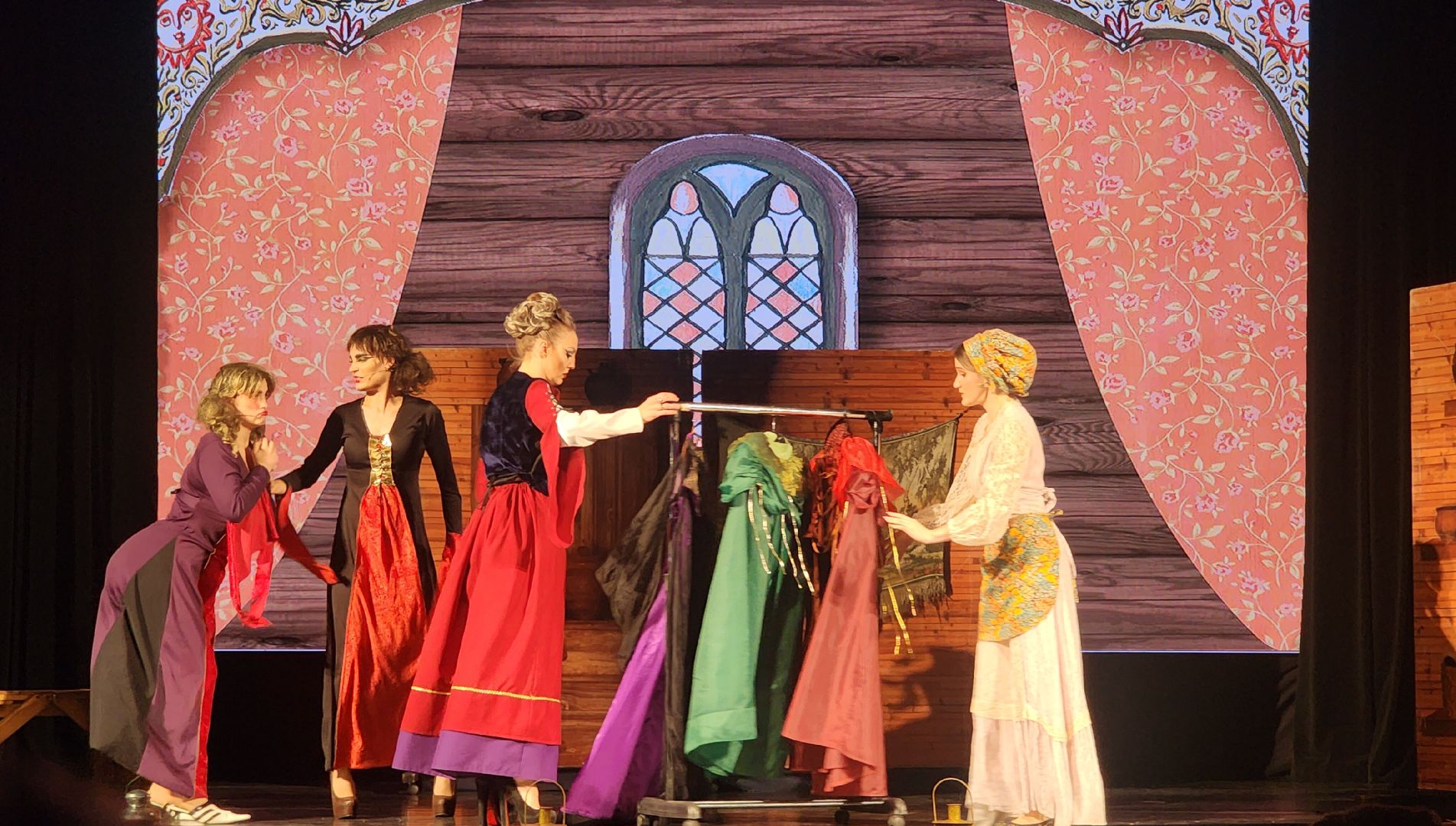 Звенигород, Культура, новогодние праздники, вертикалки,