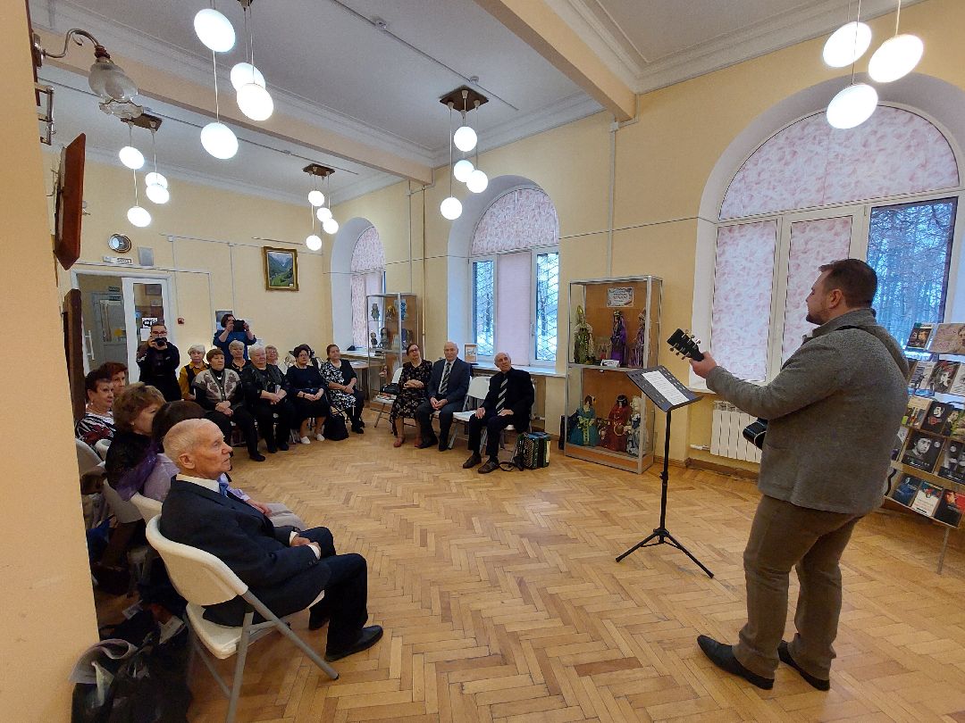 Воскресенск, общество