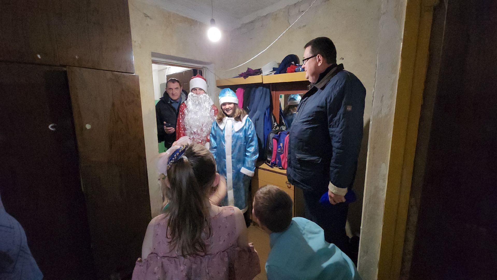 кашира, подарки на новый год, волонтеры, благотворительность, многодетная мама,