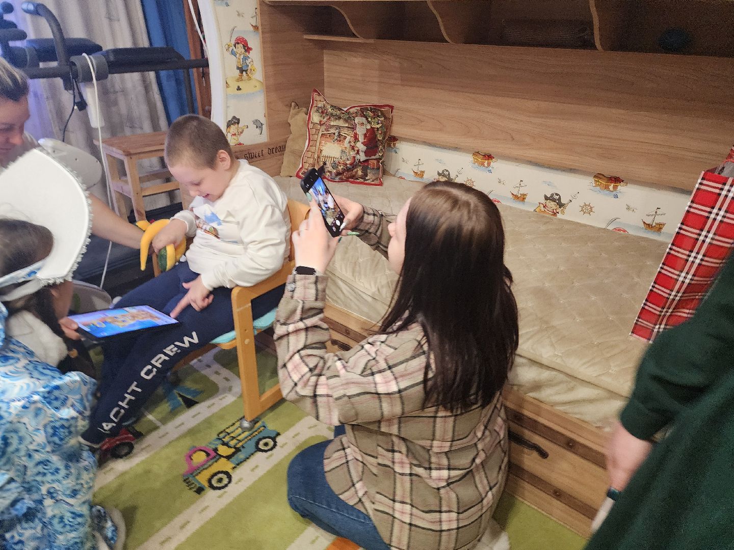 благотворители, благотворительность, новый 2025 год, праздник, подарки, подарки для детей, дети с овз,