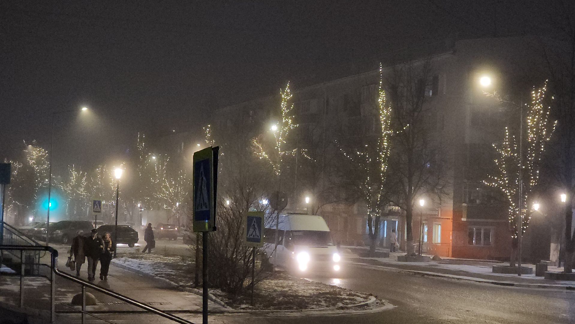 кашира, новый год, новогодние украшения, гирлянды, елка, вертикалки,
