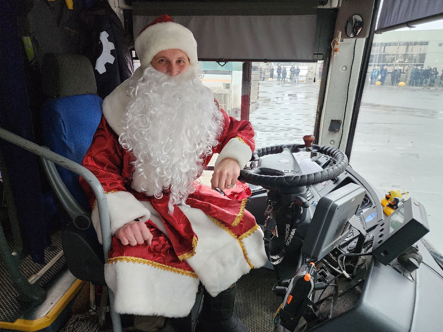 котельники, новый год, поздравления, мострансавто, водитель, дед мороз и снегурочка, вертикалки,