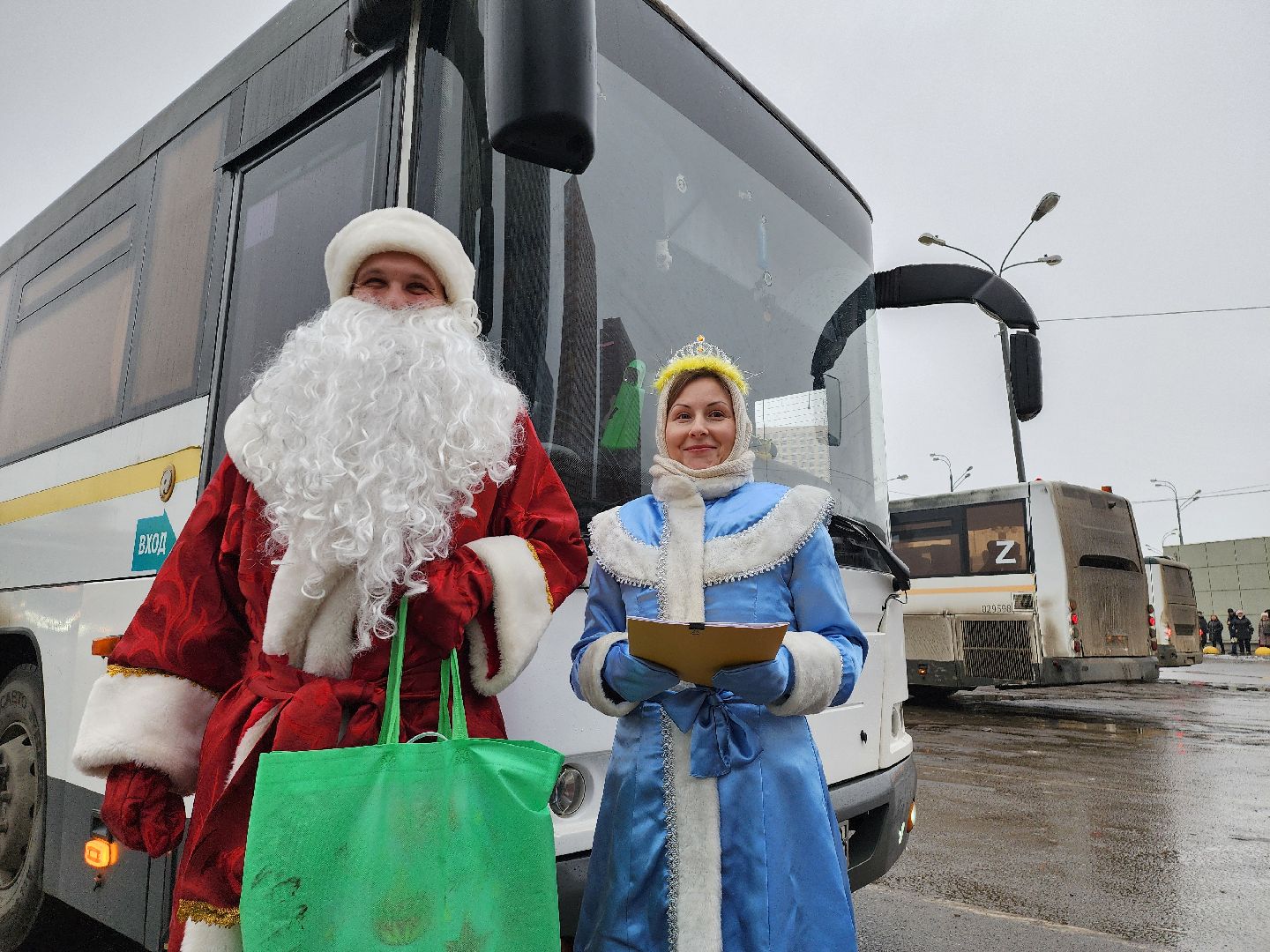 котельники, новый год, поздравления, мострансавто, водитель, дед мороз и снегурочка, вертикалки,