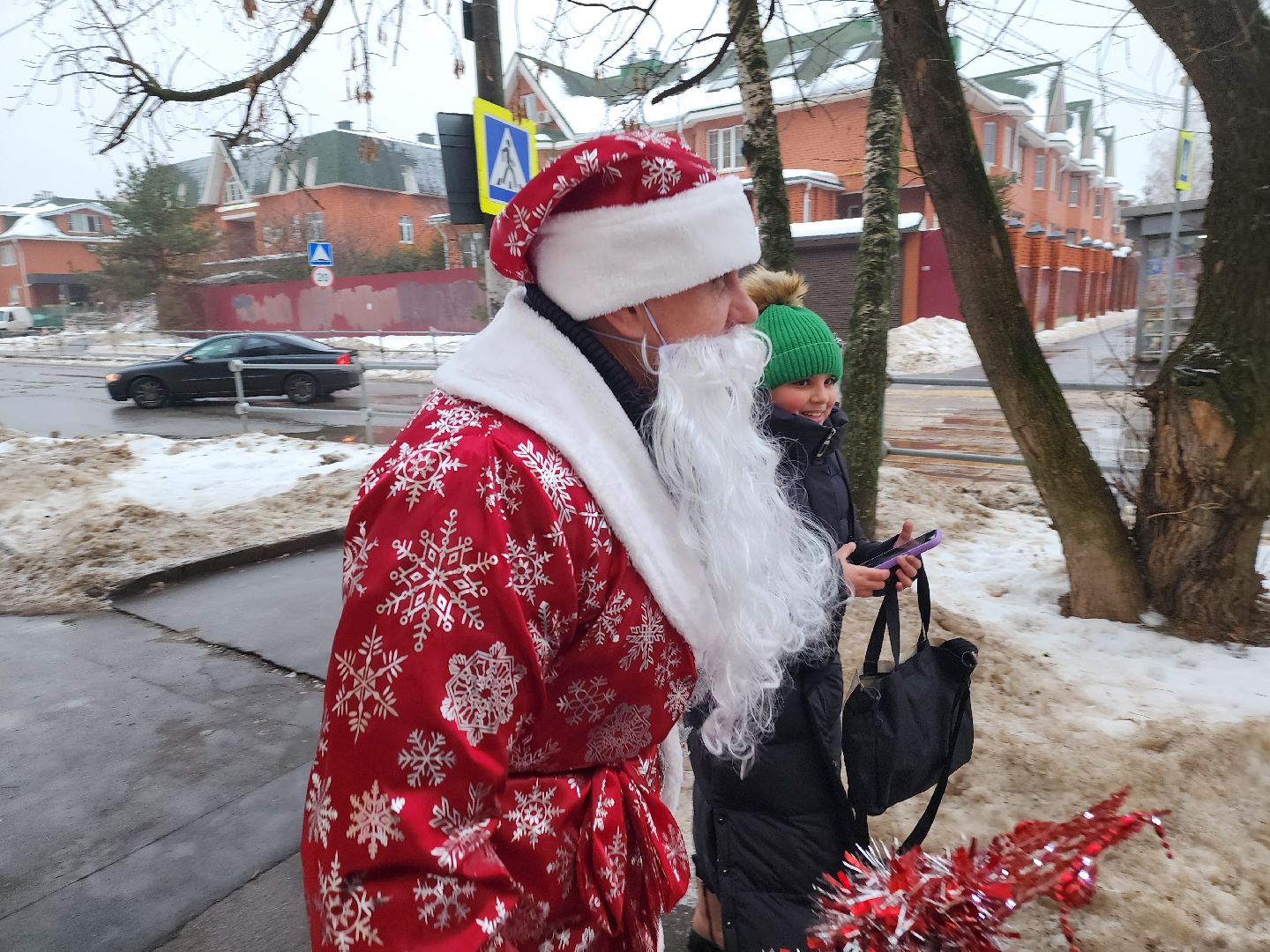 долгопрудный, площадь собина, центральный парк, парад дедов морозов, снегурочка,