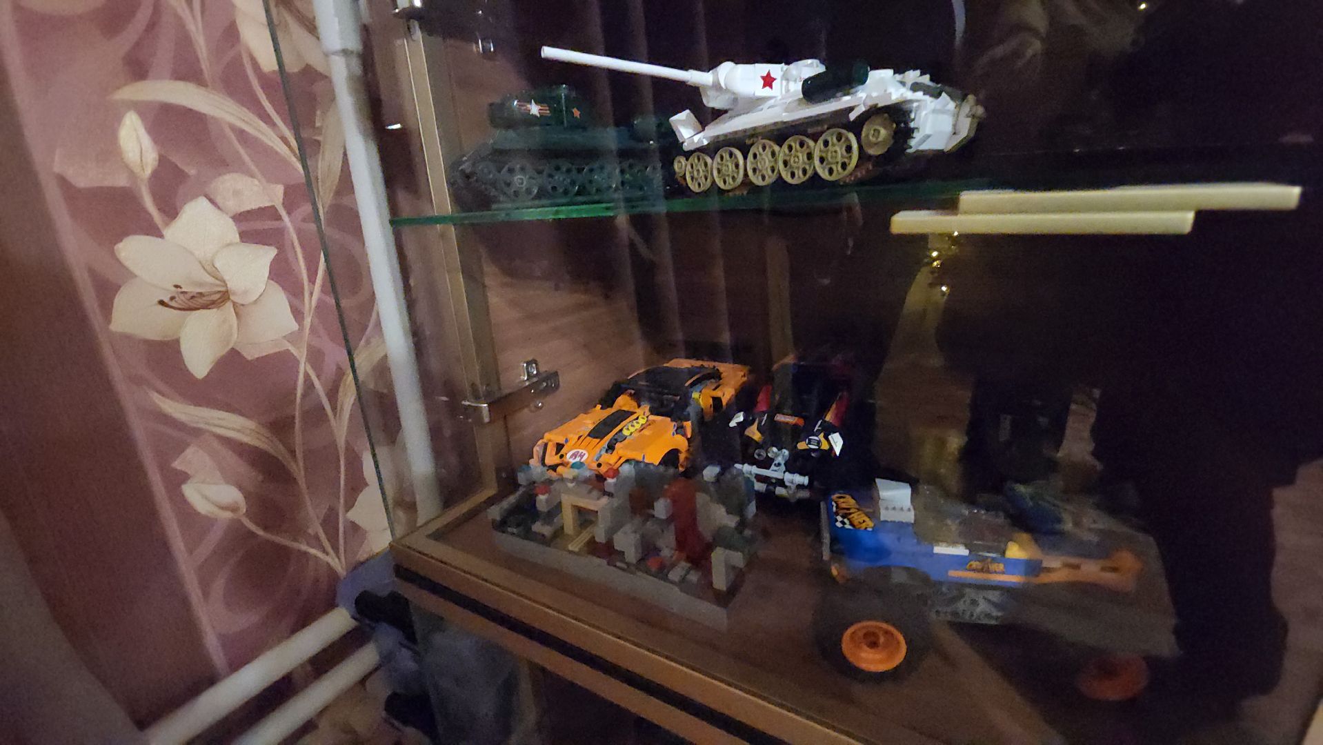 серпухов, елка желаний, депутат, подарки, новый год, дед мороз,