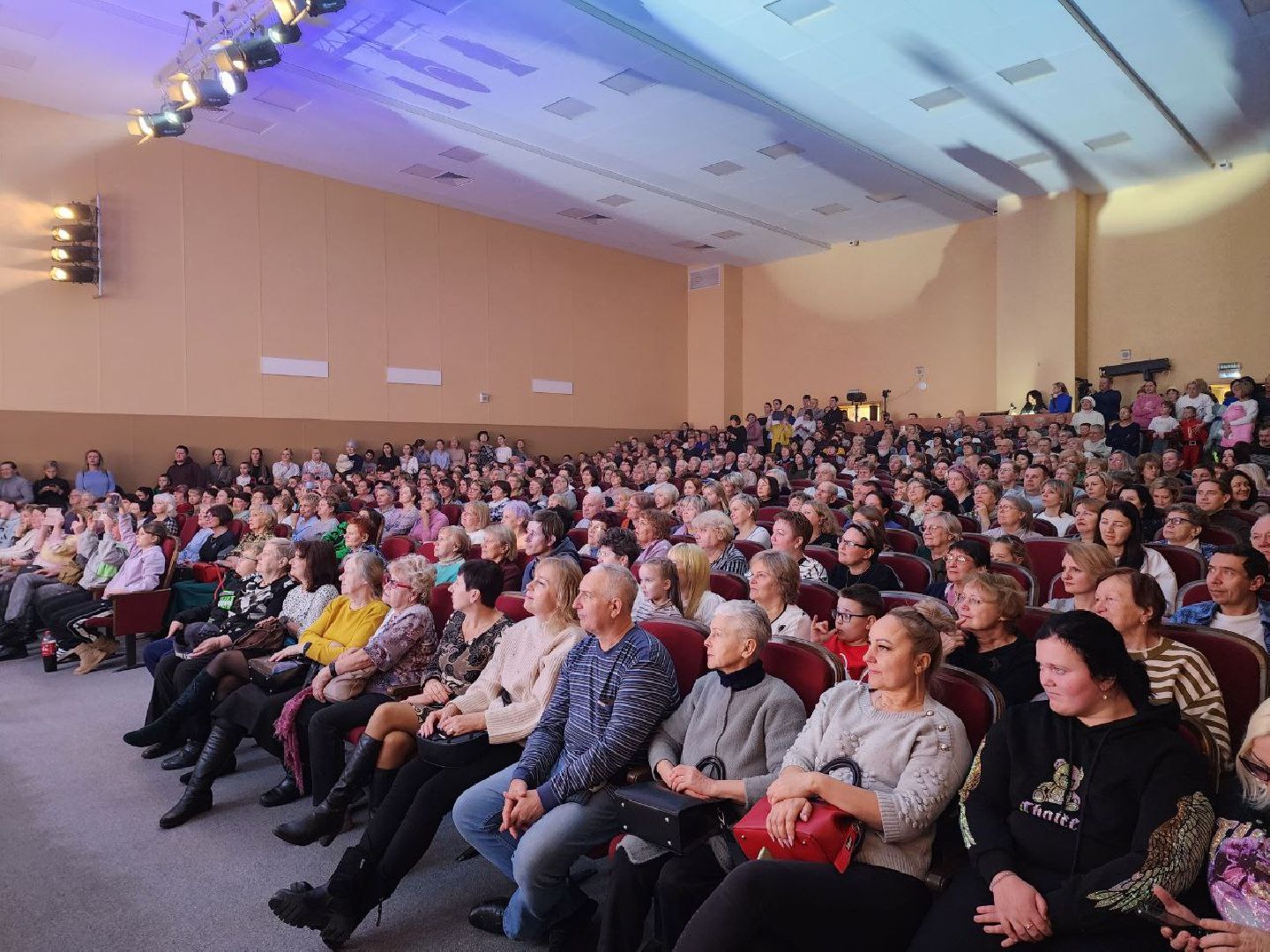 Солнечногорск, Праздник, Концерт, вика цыганова, жители, вертикалки,