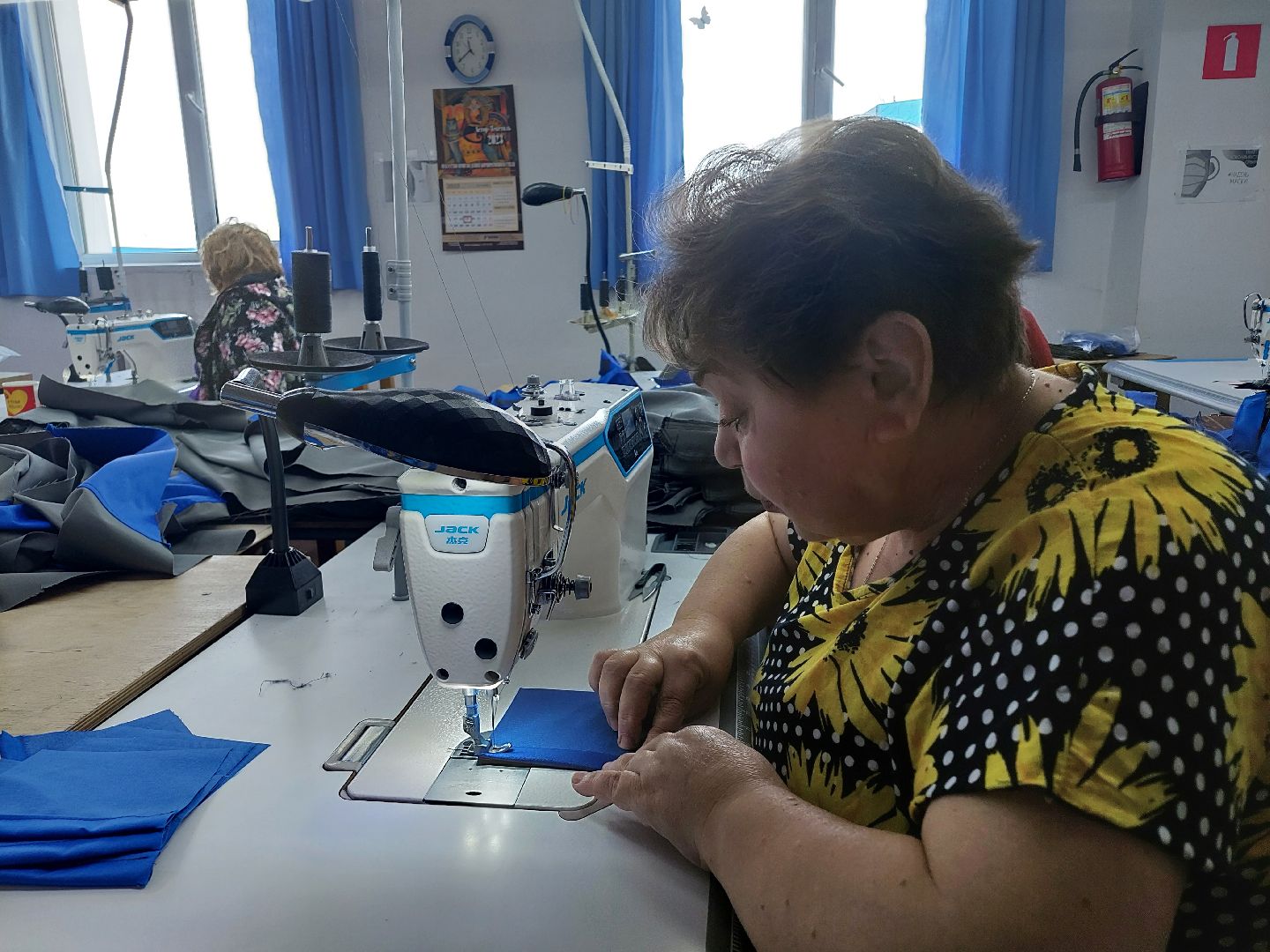 общество, предприятия, швейное дело