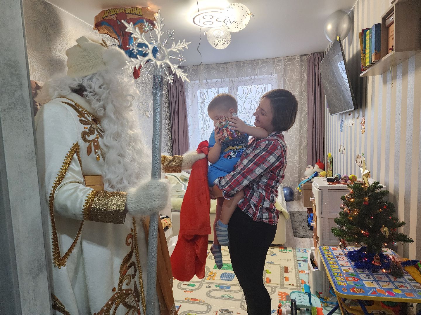 котельники, новый год, дед мороз, поздравления, дети бойцов сво, елка желаний,