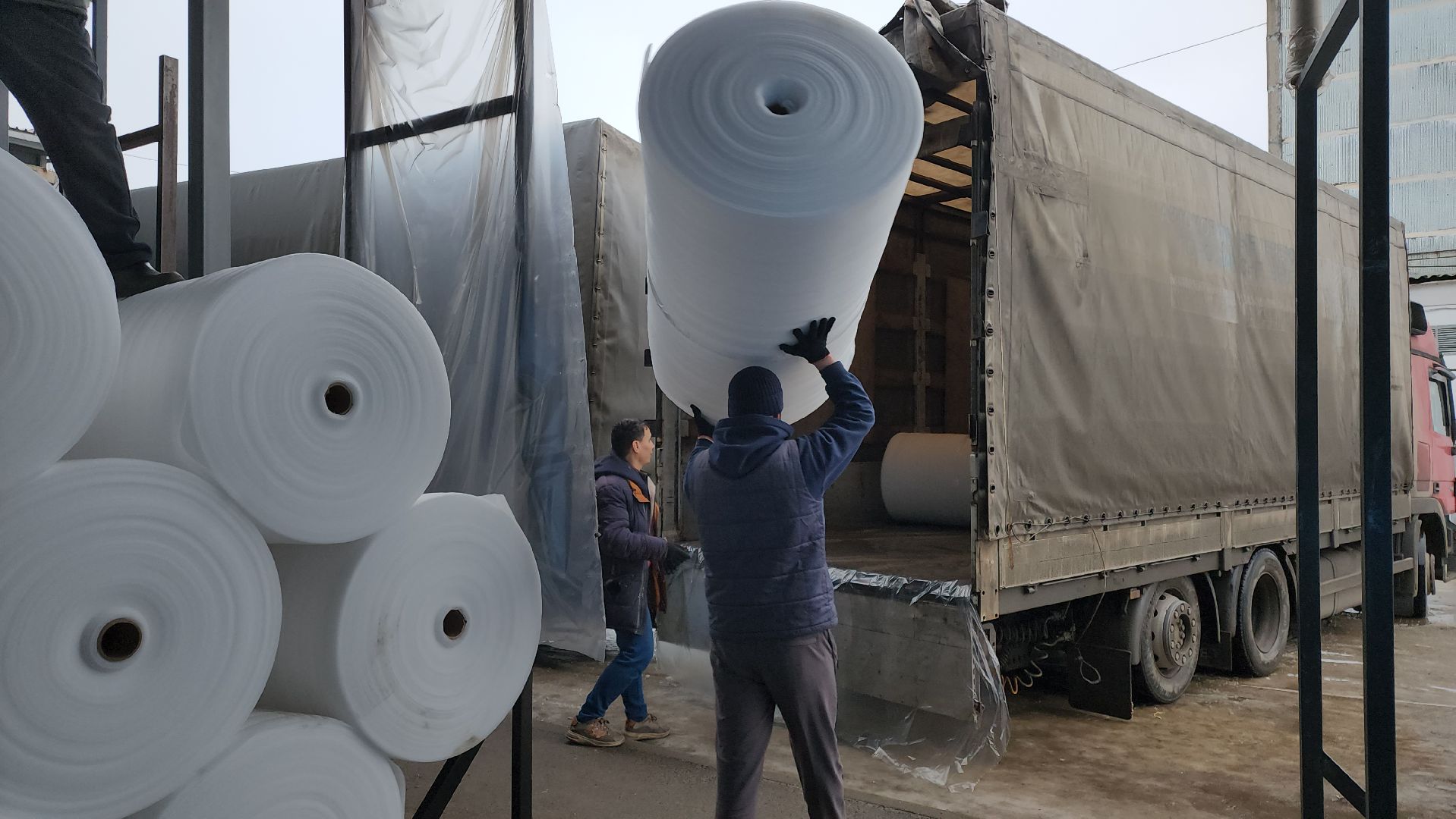 кашира, помощь сво, антидроновые одеяла, тепофол, теплоизоляционный материал,