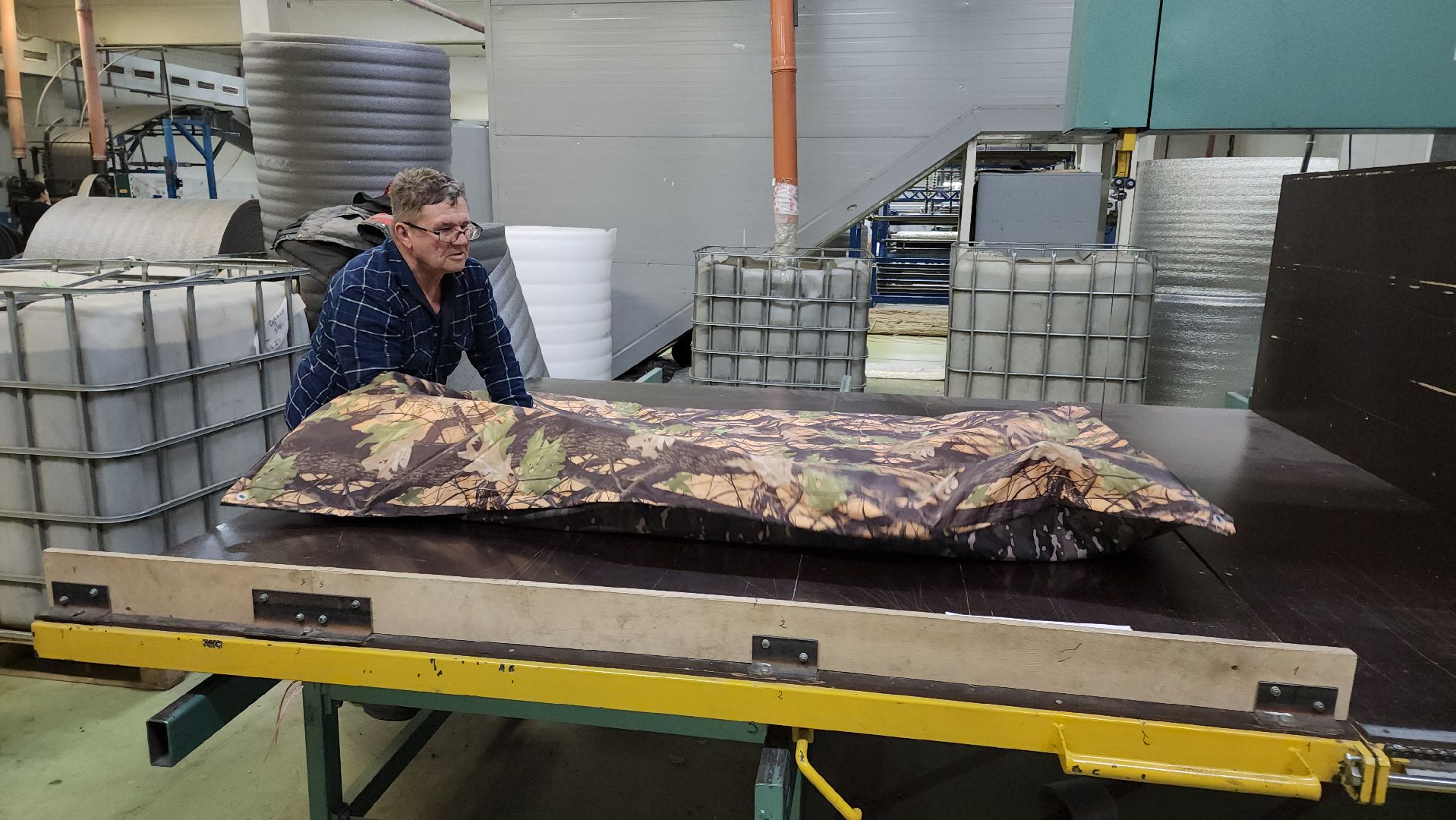 кашира, помощь сво, антидроновые одеяла, тепофол, теплоизоляционный материал,