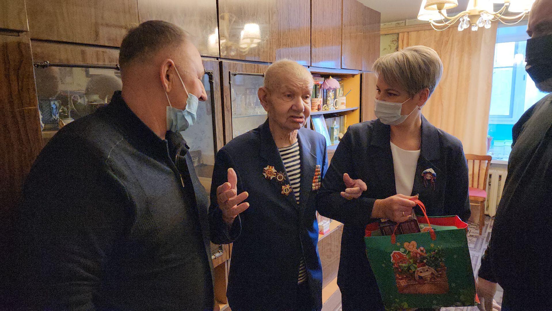 ветеран вов, новый 2025 год, поздравление ветерана, руза, рузский городской округ, зима в подмосковье, московская область,