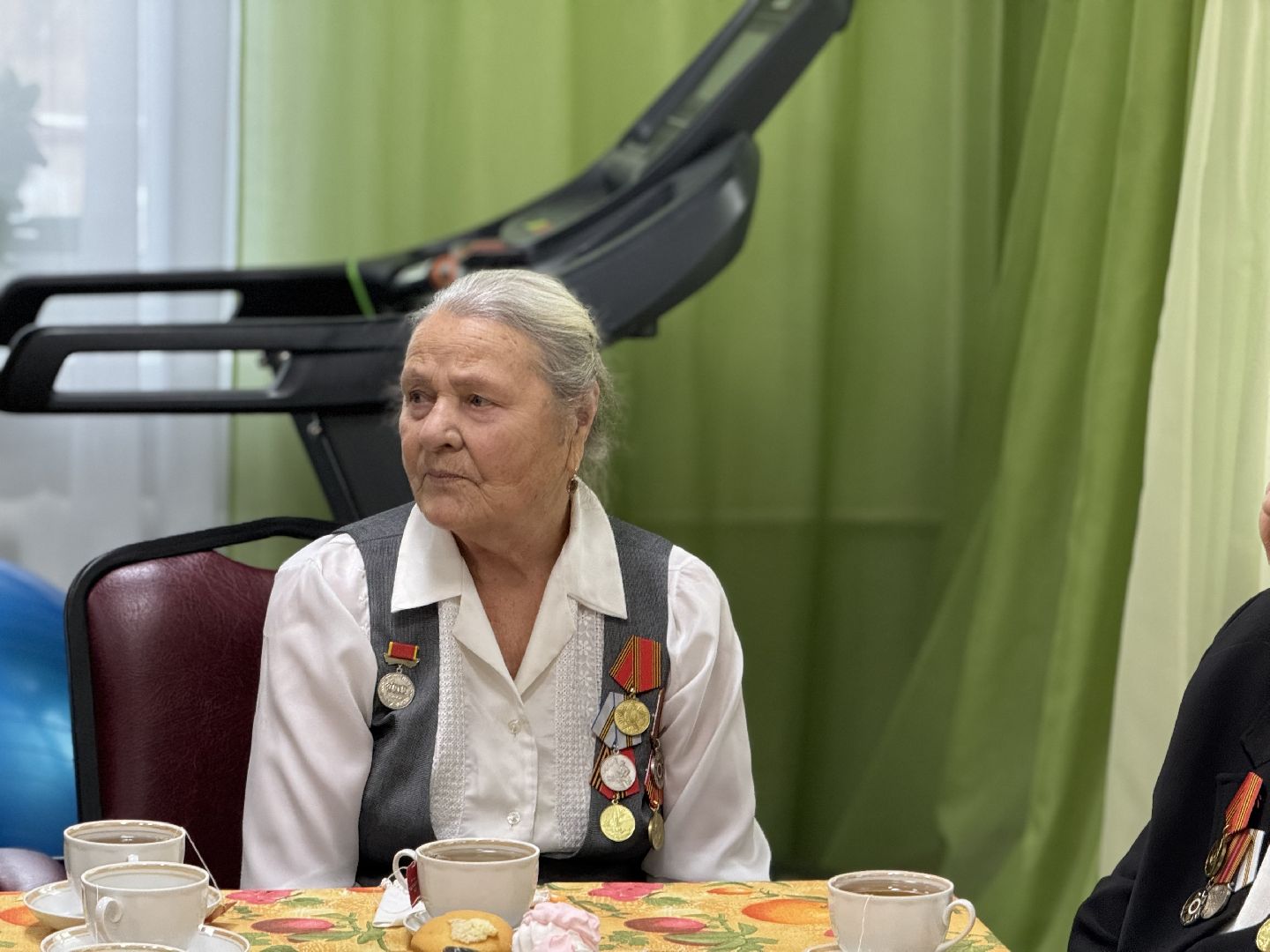 Узники фашистских концлагерей, Ветераны ВОВ, глава муниципалитета, глава поздравил узников,Кцсор домодедовский,