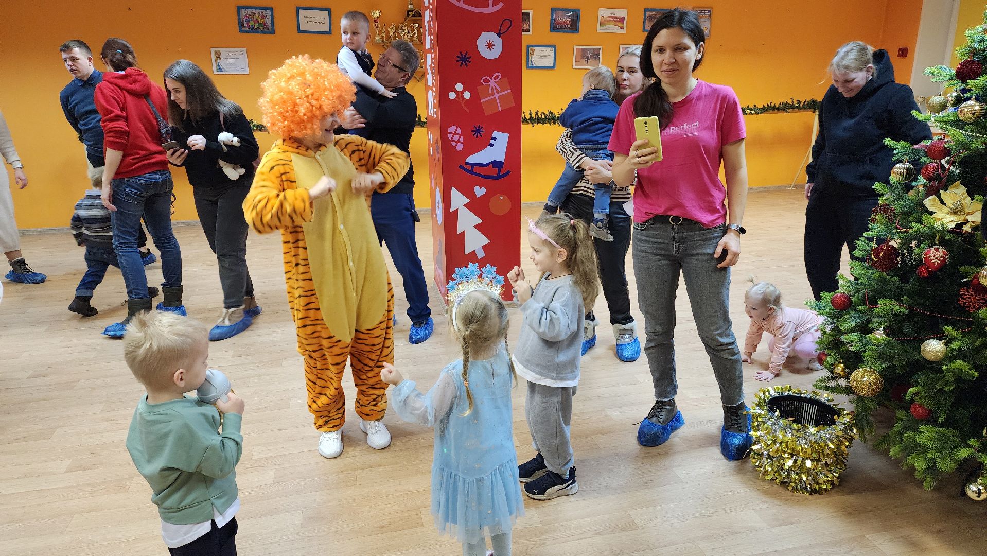 вертикалка, утренник, новый год,