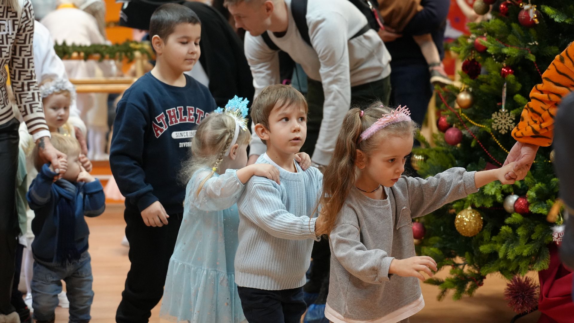 вертикалка, утренник, новый год,