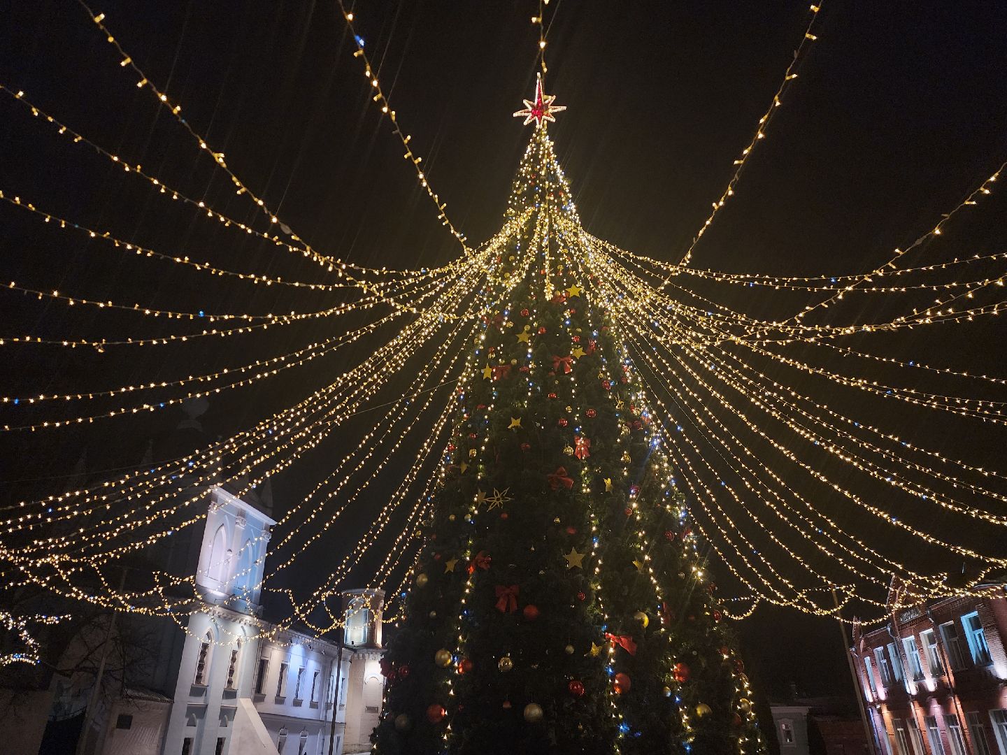 Коломна, зима в подмосковье, новогодняя елка, новогоднее украшение, вертикалки,
