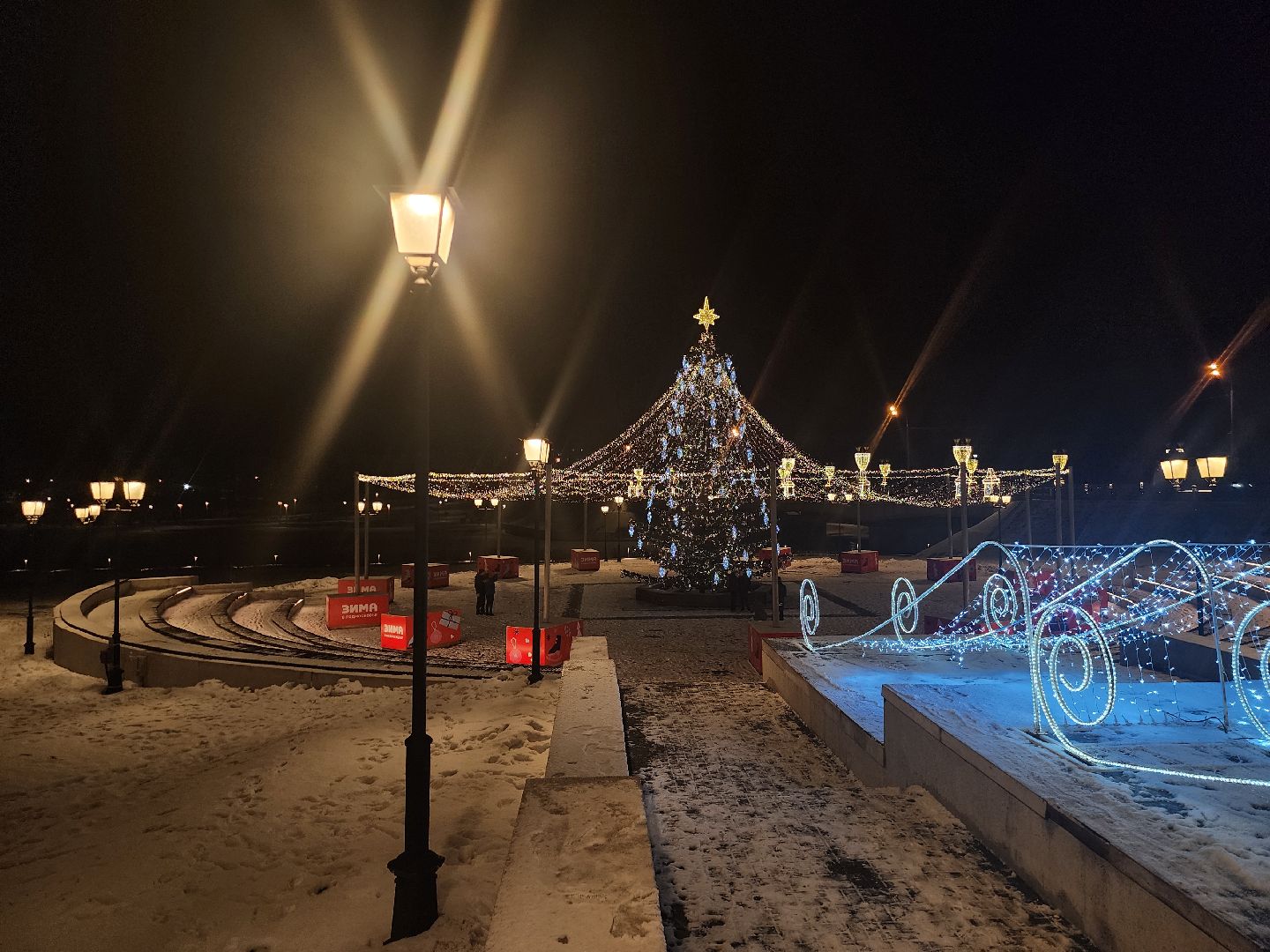 Коломна, зима в подмосковье, новогодняя елка, новогоднее украшение, вертикалки,