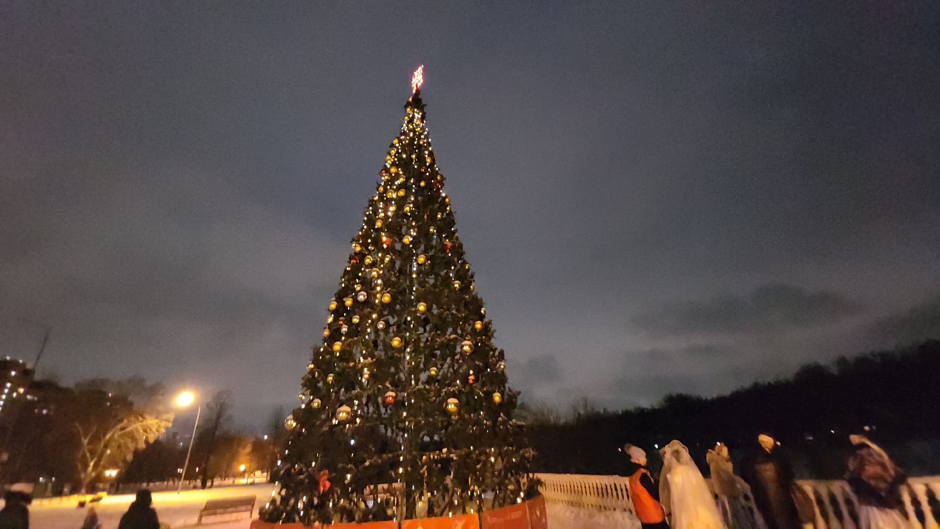 долгопрудный, парк на молодежной, новый год, хореография, русские традиции, дед мороз и снегурочка, КМЦ Долгопрудный,