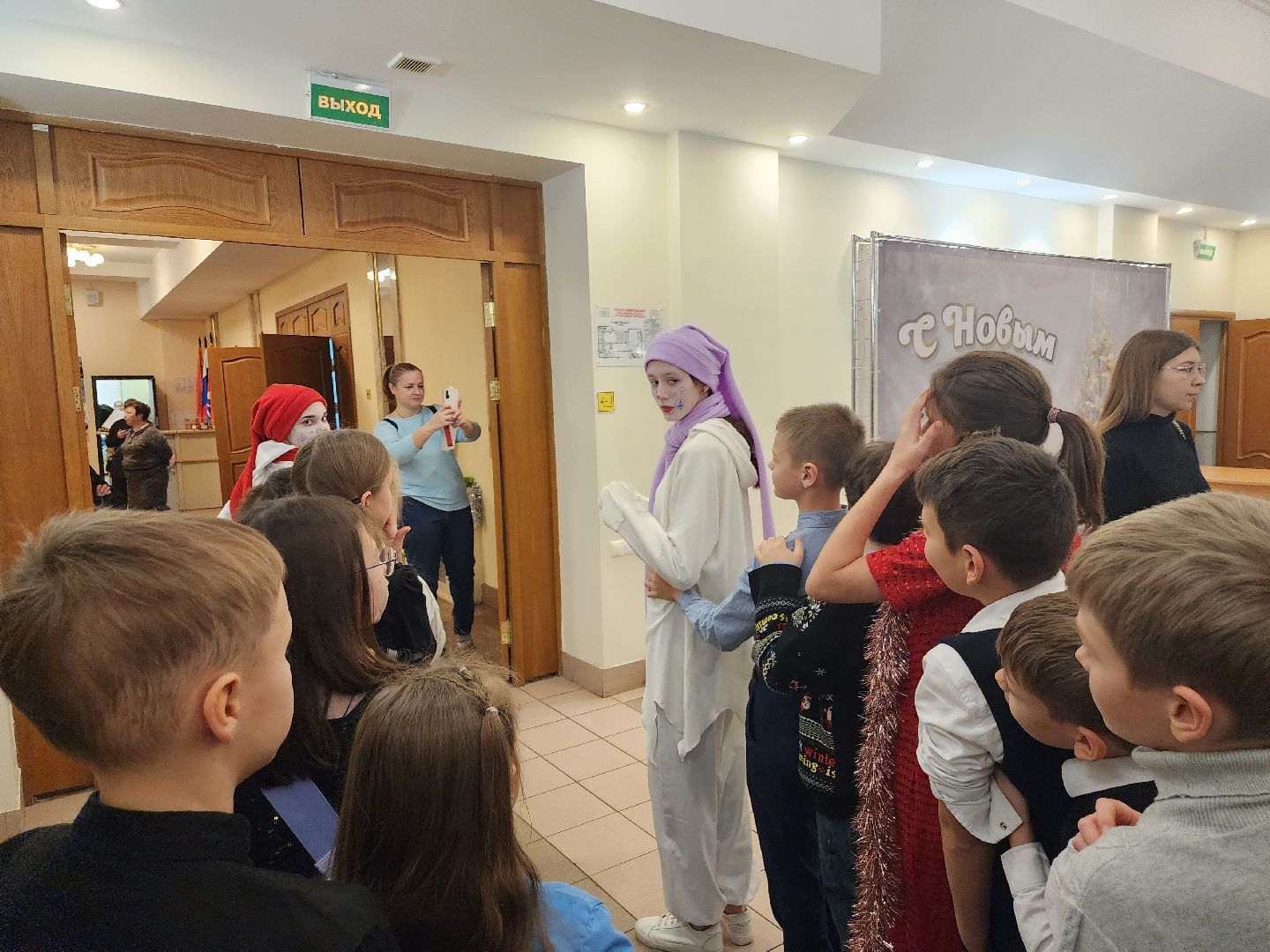 долгопрудный, дк вперед, ДТШ Семья, елка отличников, воздушные шары, вертикалки,