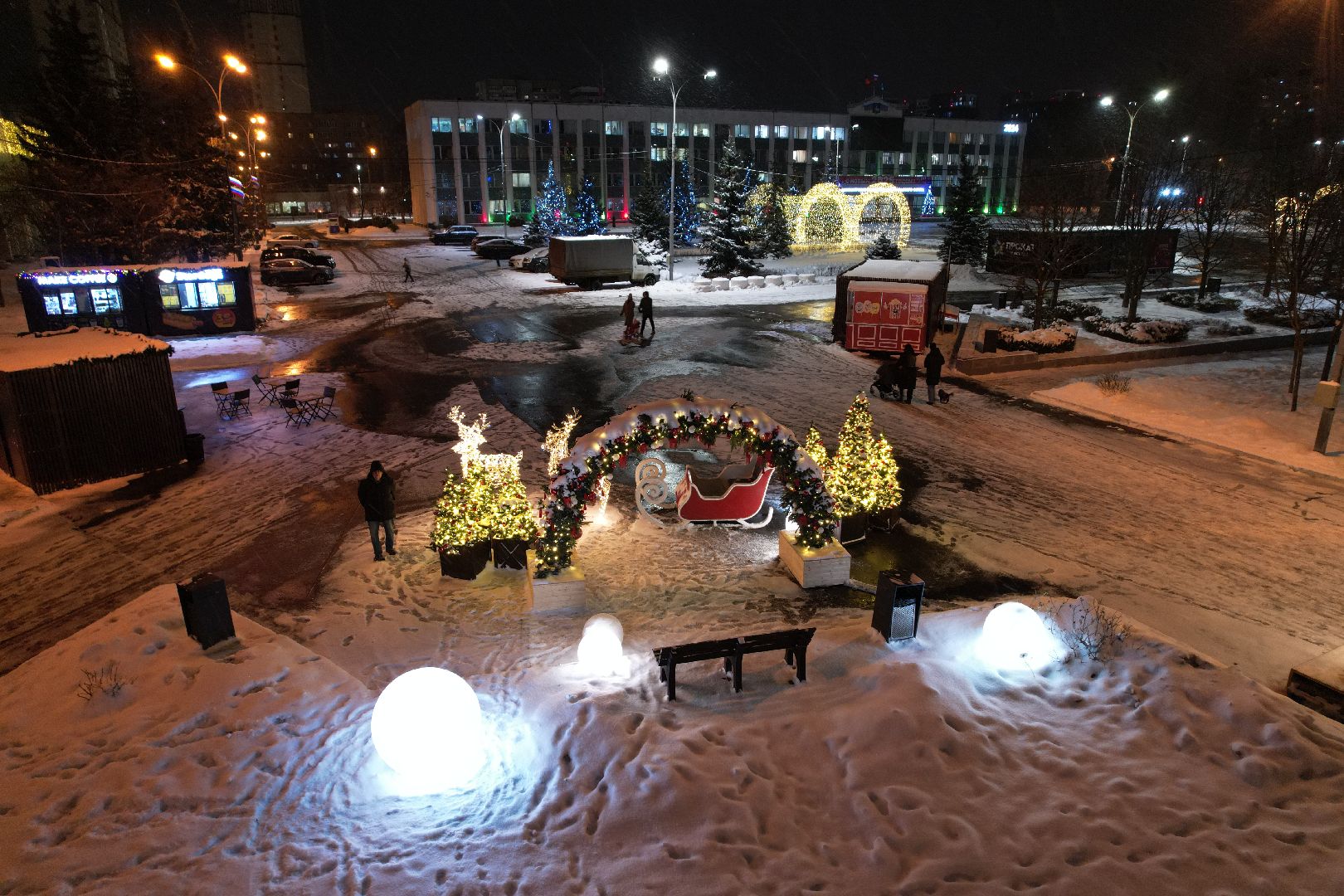 видео с коптера, одинцово, ёлка, новый год, иллюминация,