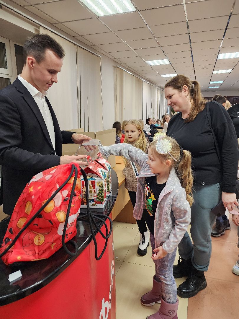 фрязино, елка главы округа, дети, новый год, подарки, вертикалки,