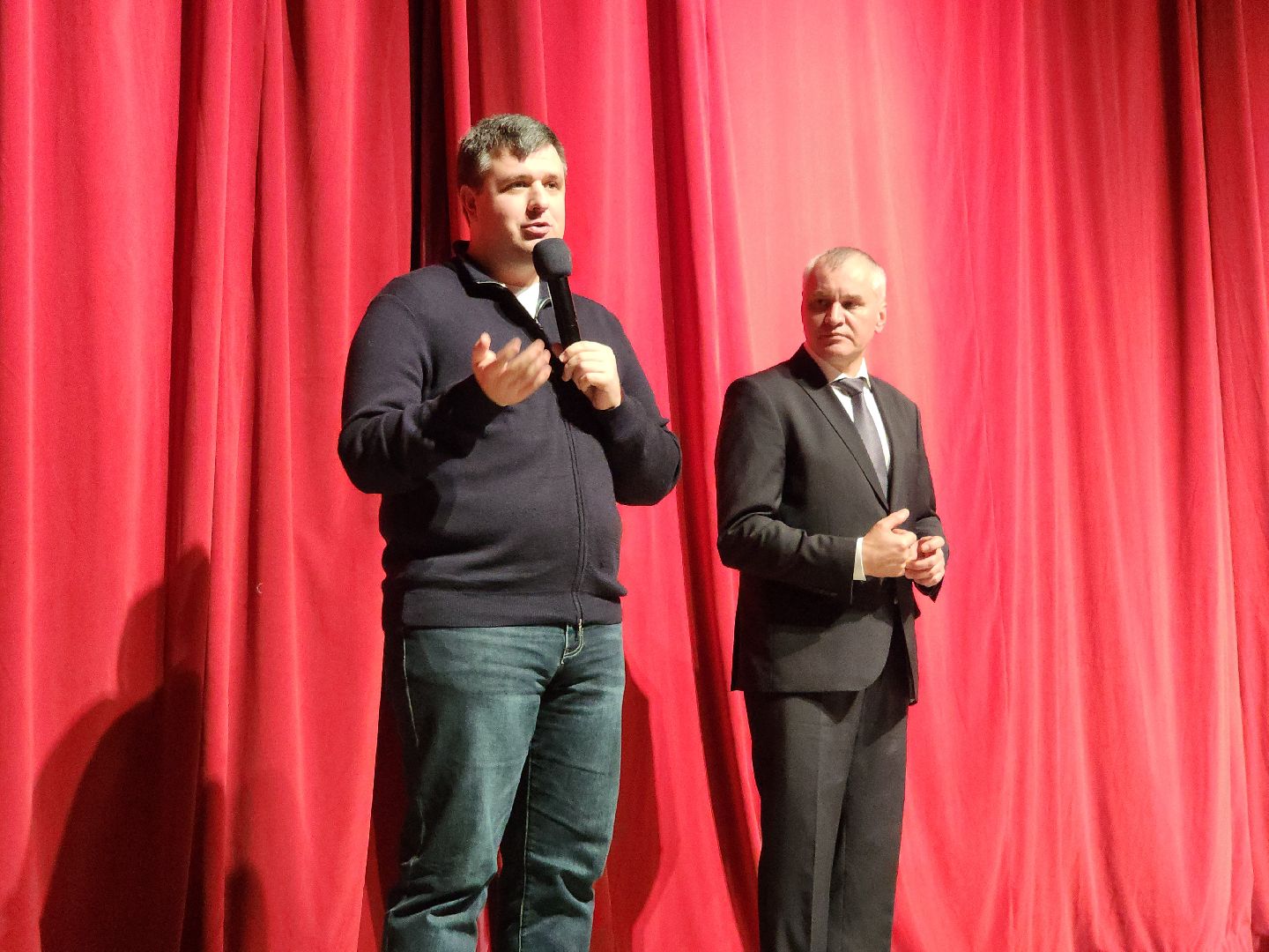 фрязино, елка главы округа, дети, новый год, подарки, вертикалки,