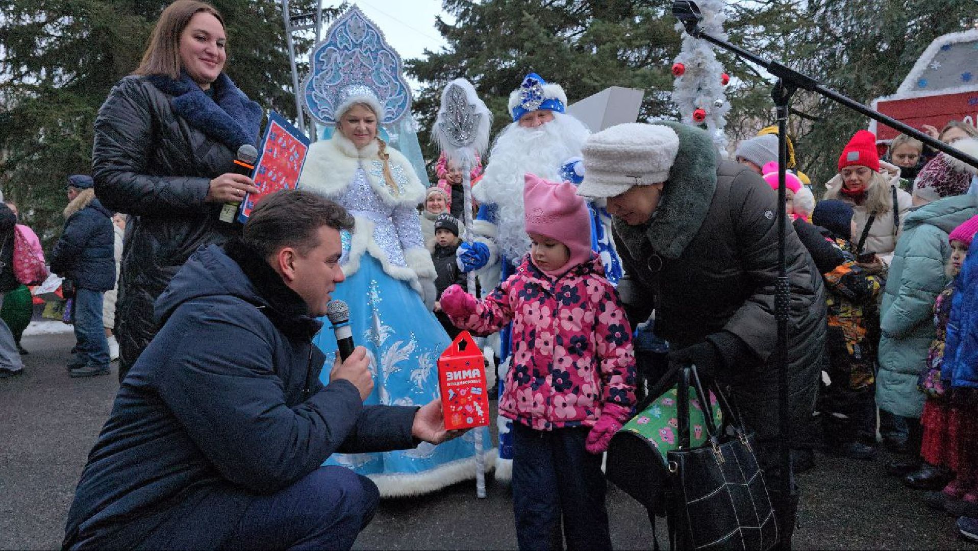 можайск, можайский городской округ, подмосковье, елка желаний, всероссийская акция, исполнение желаний, исполнение детских желаний, мечты, дети, новый год, новогодние праздники,