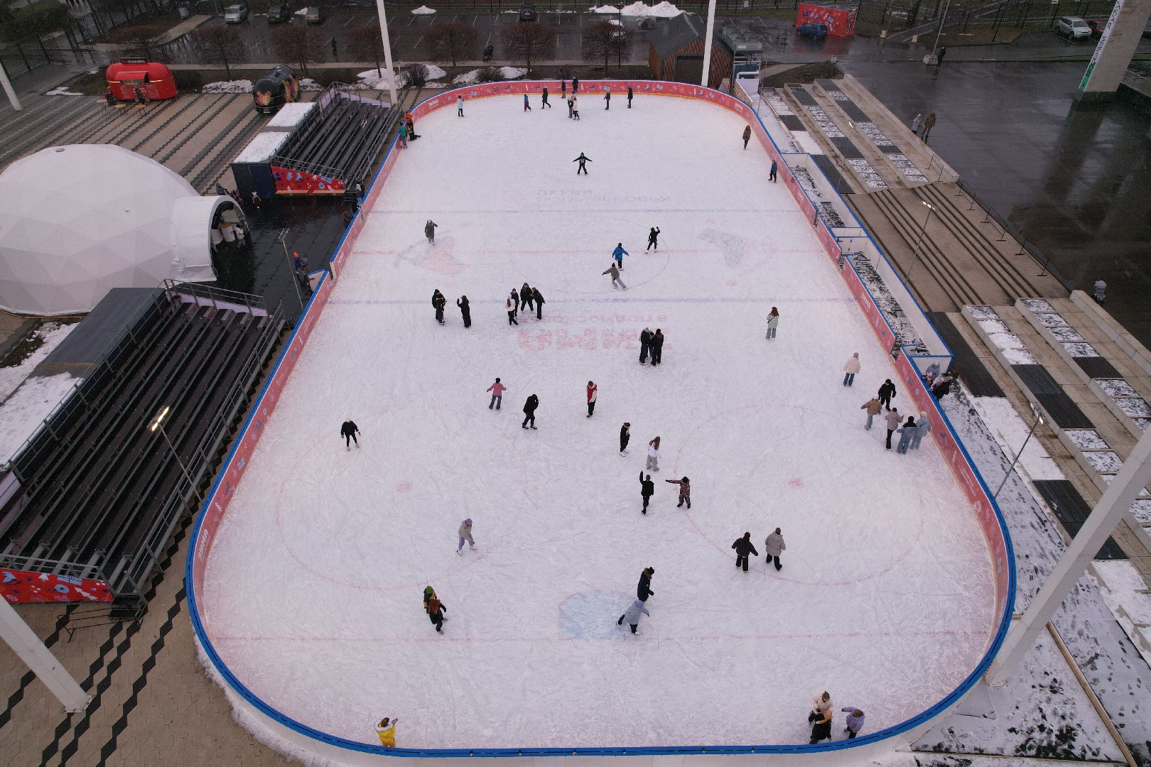 видео с коптера, мытищи, каток, зима в подмосковье,