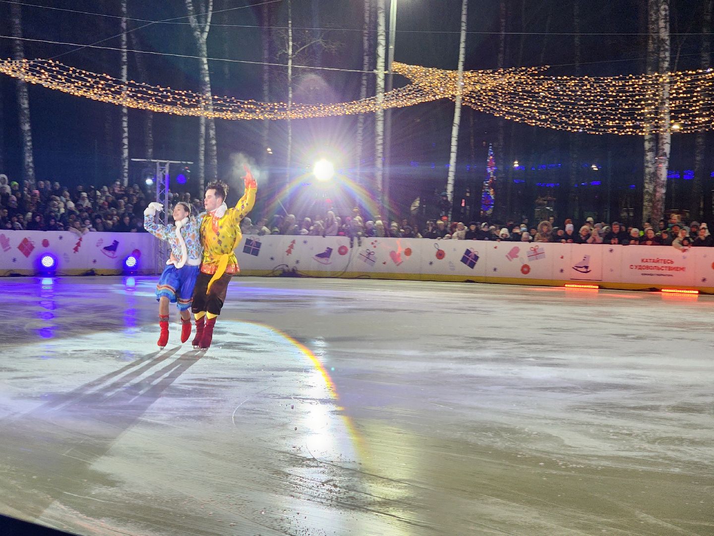 ледяное шоу, спектакль, фигуристы, фигурное катание, татьяна навка, ногонск, центральный парк, каток, жители, общество, вертикалки,