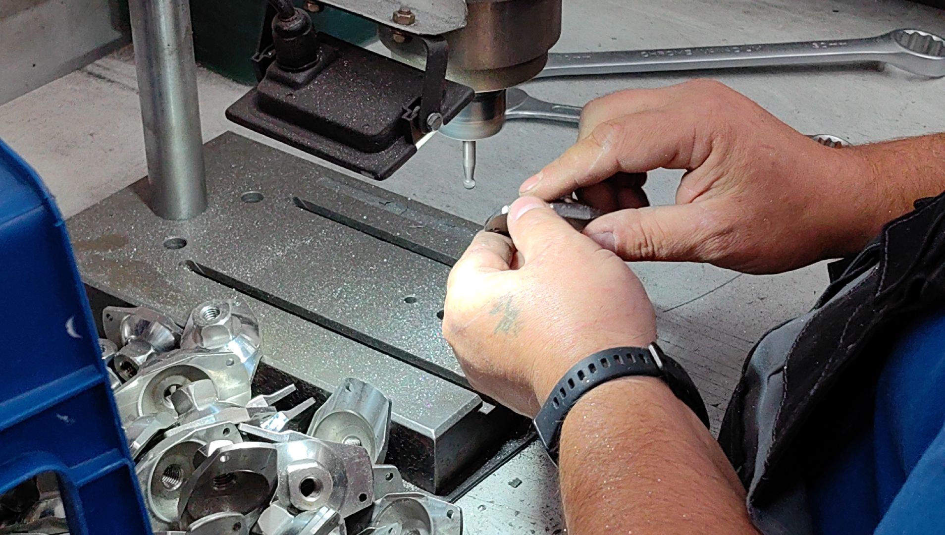 производство, протезы, комплектующие, Индонезия,