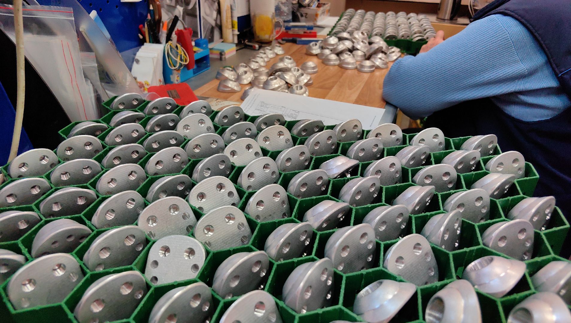 производство, протезы, комплектующие, Индонезия,