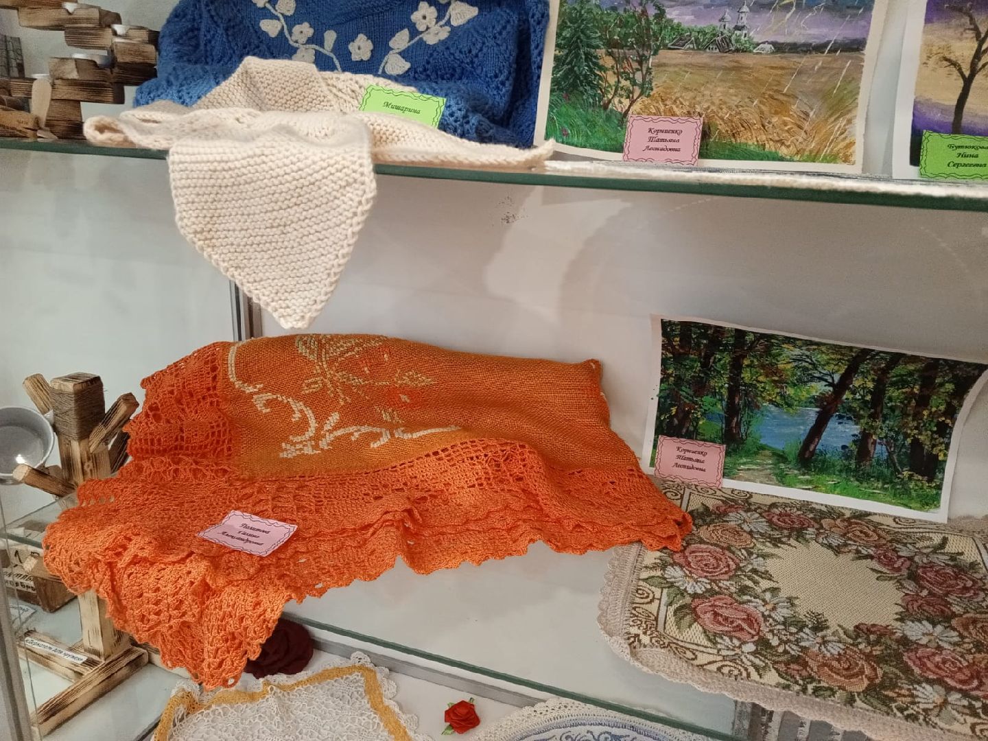 пушкинский, дк, дом культуры, поселок, художественное творчество, поделки, рукоделие,экспозиция,куклы, обереги,платки, броши,