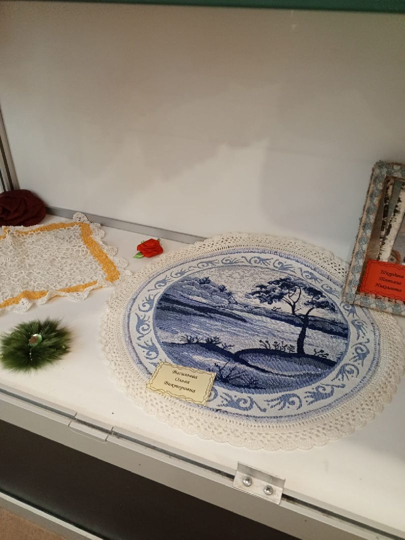 пушкинский, дк, дом культуры, поселок, художественное творчество, поделки, рукоделие,экспозиция,куклы, обереги,платки, броши,