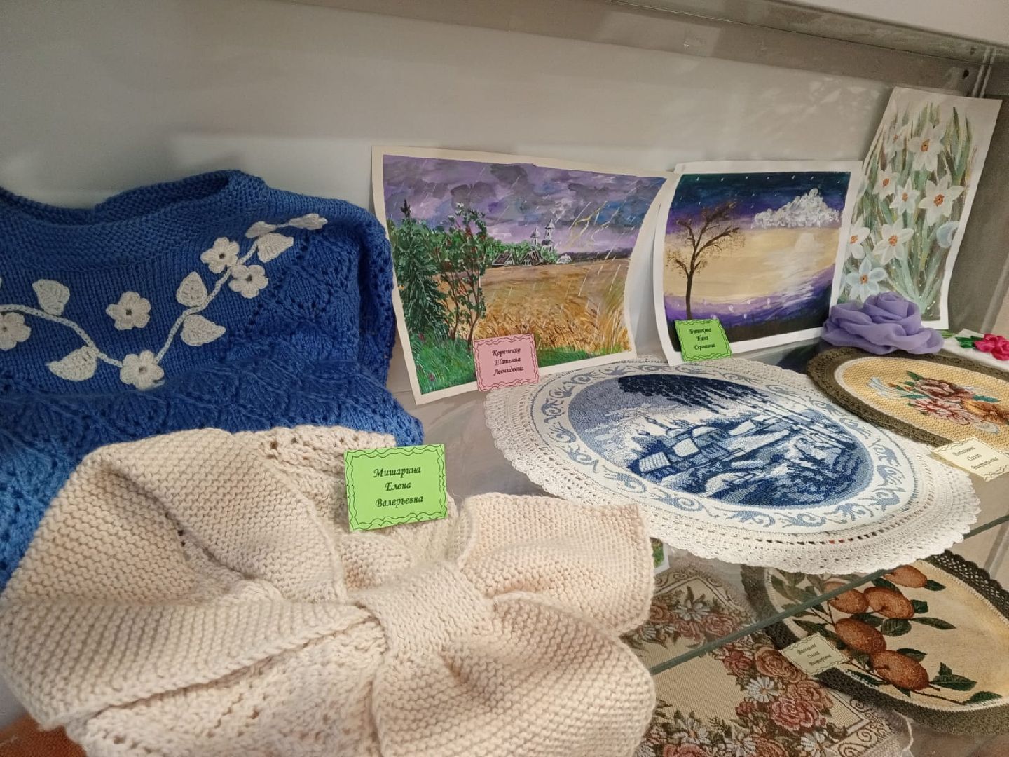 пушкинский, дк, дом культуры, поселок, художественное творчество, поделки, рукоделие,экспозиция,куклы, обереги,платки, броши,