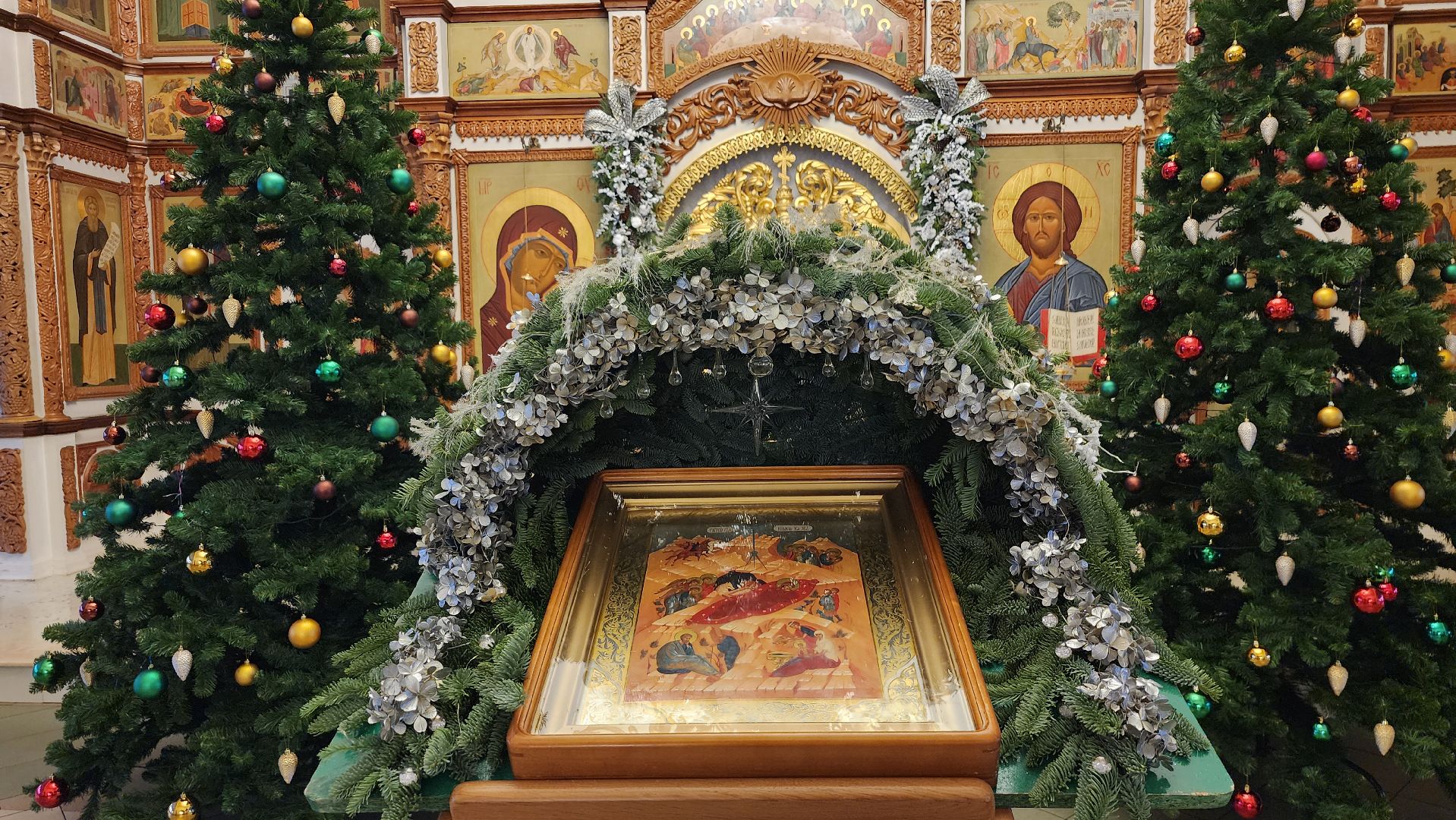 Рождество,подготовка к рождественской службе, Троицкий храм, Старая Купавна, Богородский городской округ,