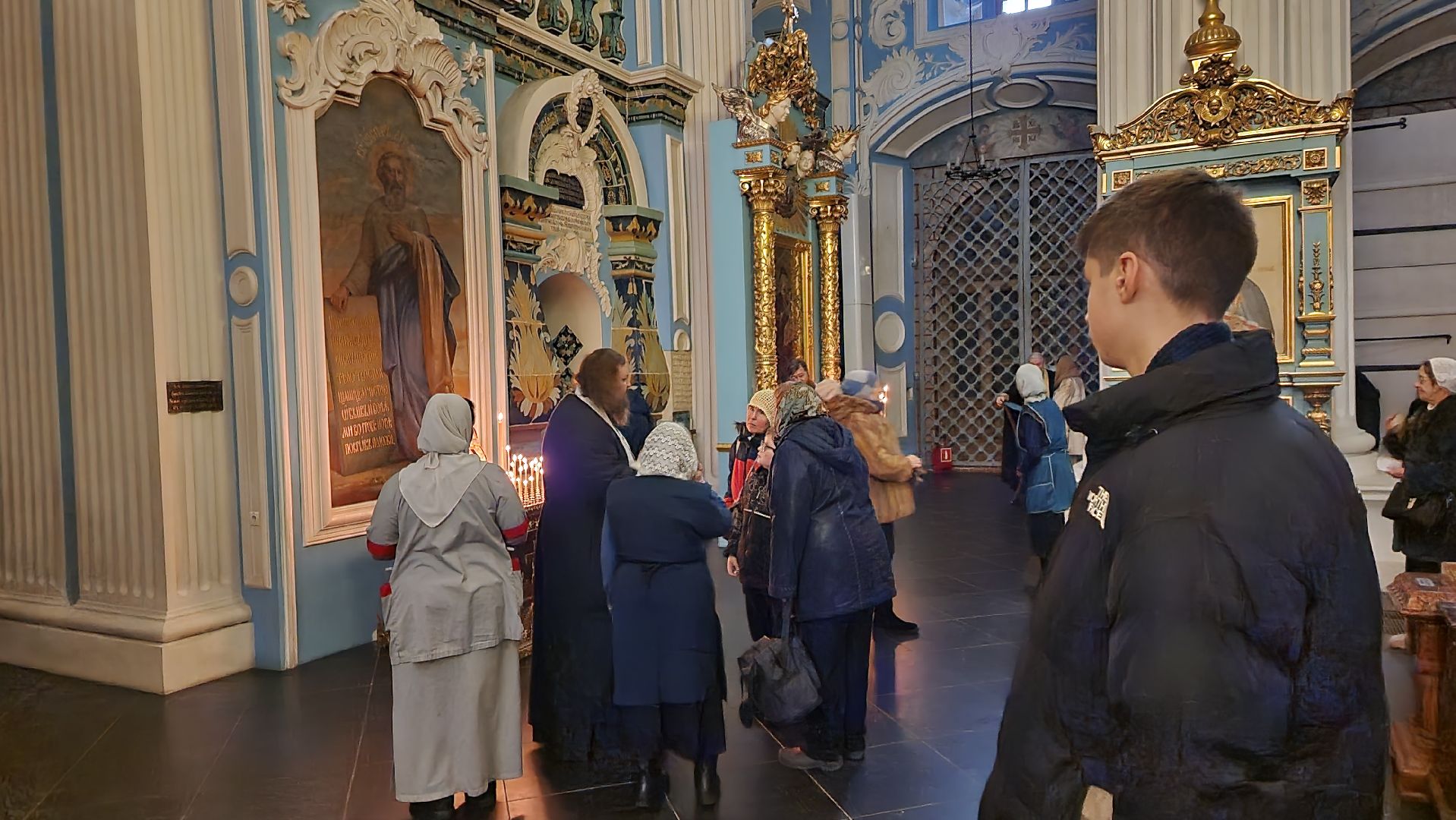 рождественская служба, рождественский сочельник, рождественский вертеп, истра, вертикалки,