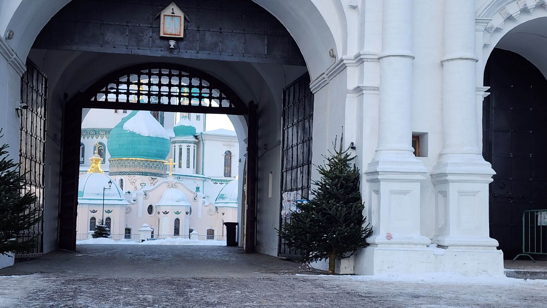 рождественская служба, рождественский сочельник, рождественский вертеп, истра, вертикалки,